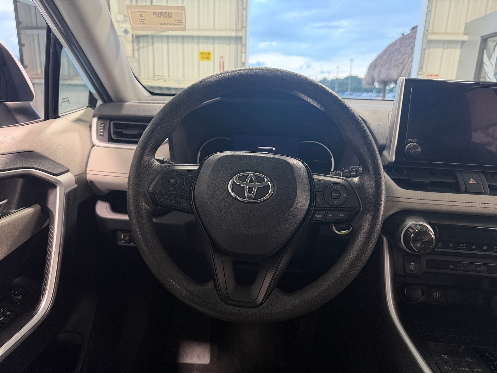 Thumbnail: 2023 Toyota RAV4 - 5
