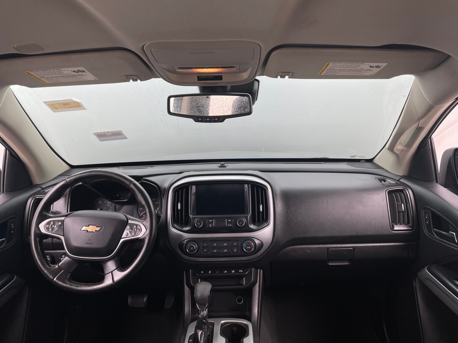 Thumbnail: 2022 Chevrolet Colorado - 3