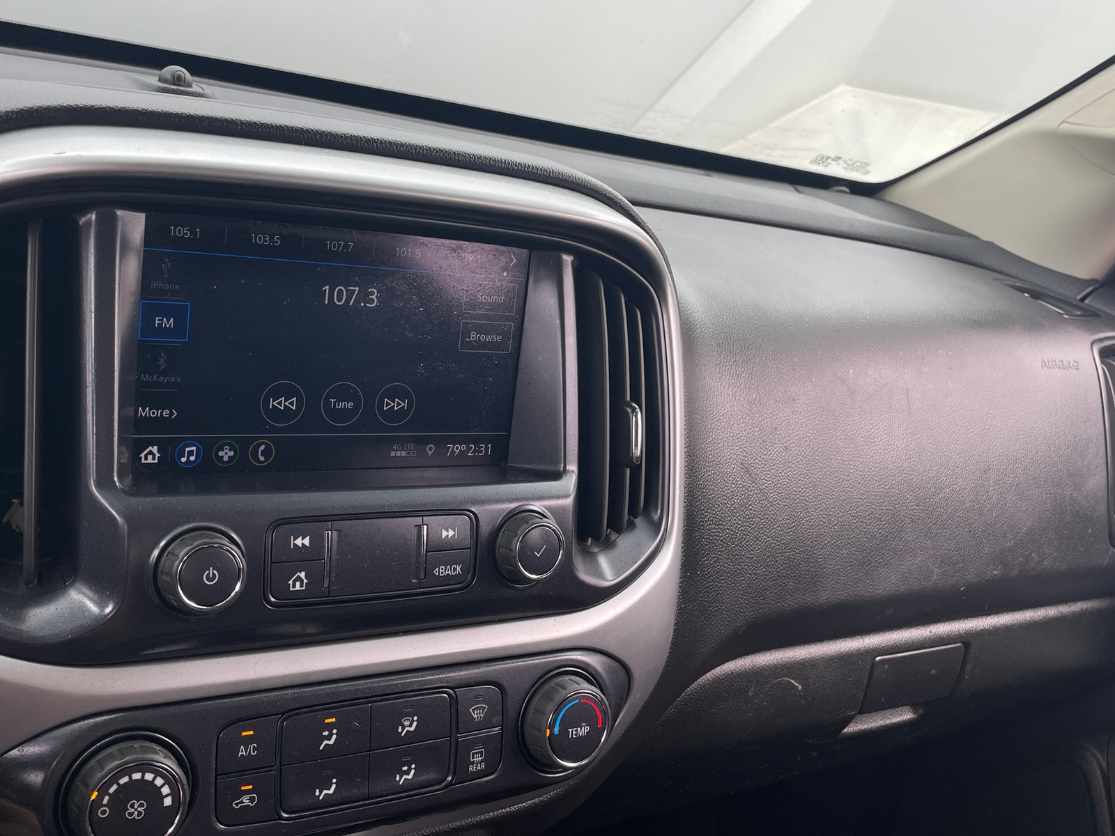 Thumbnail: 2022 Chevrolet Colorado - 4