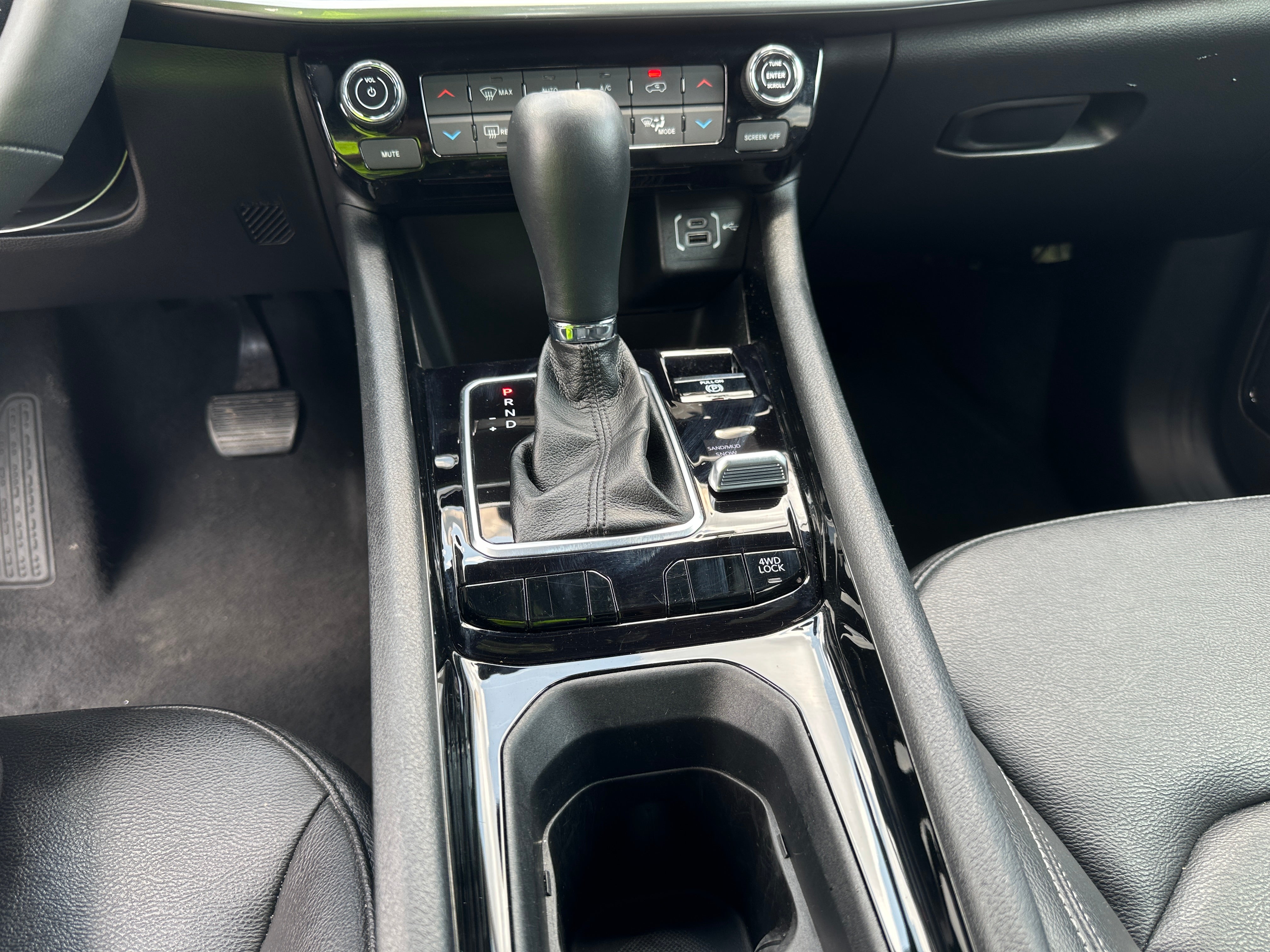 2025 Jeep Compass Limited - Photo 8