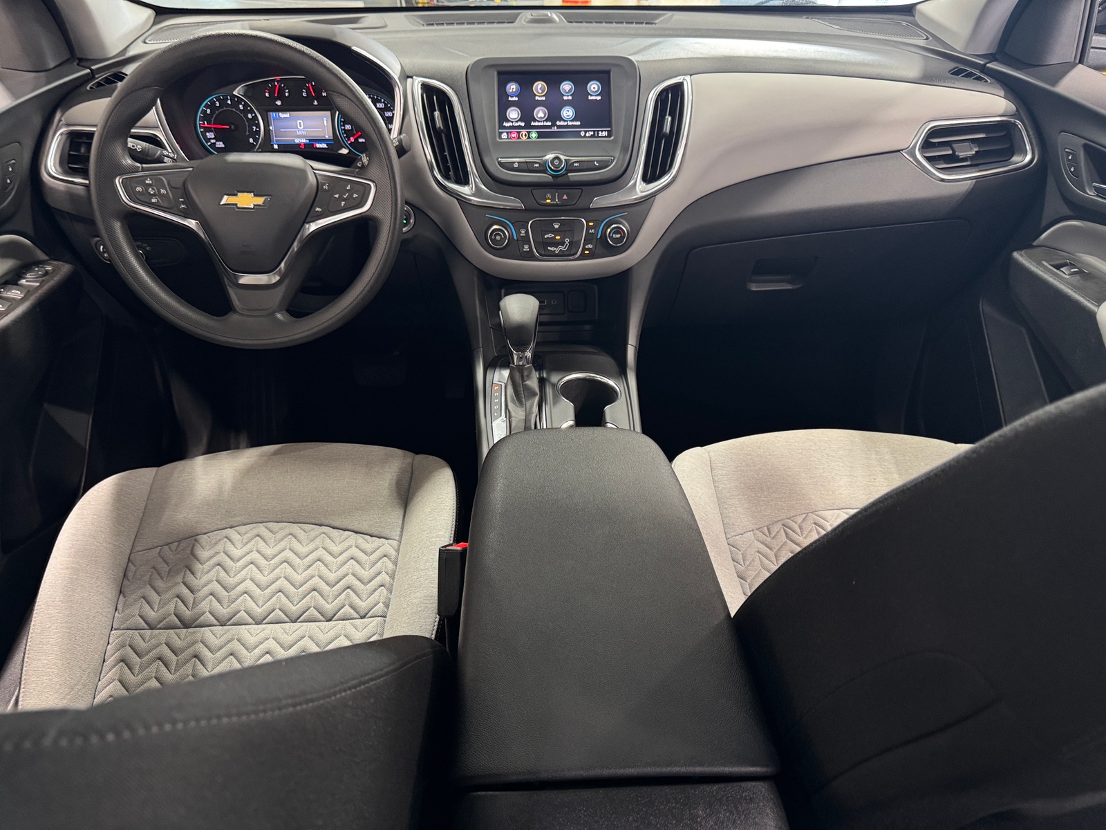 Thumbnail: 2023 Chevrolet Equinox - 3