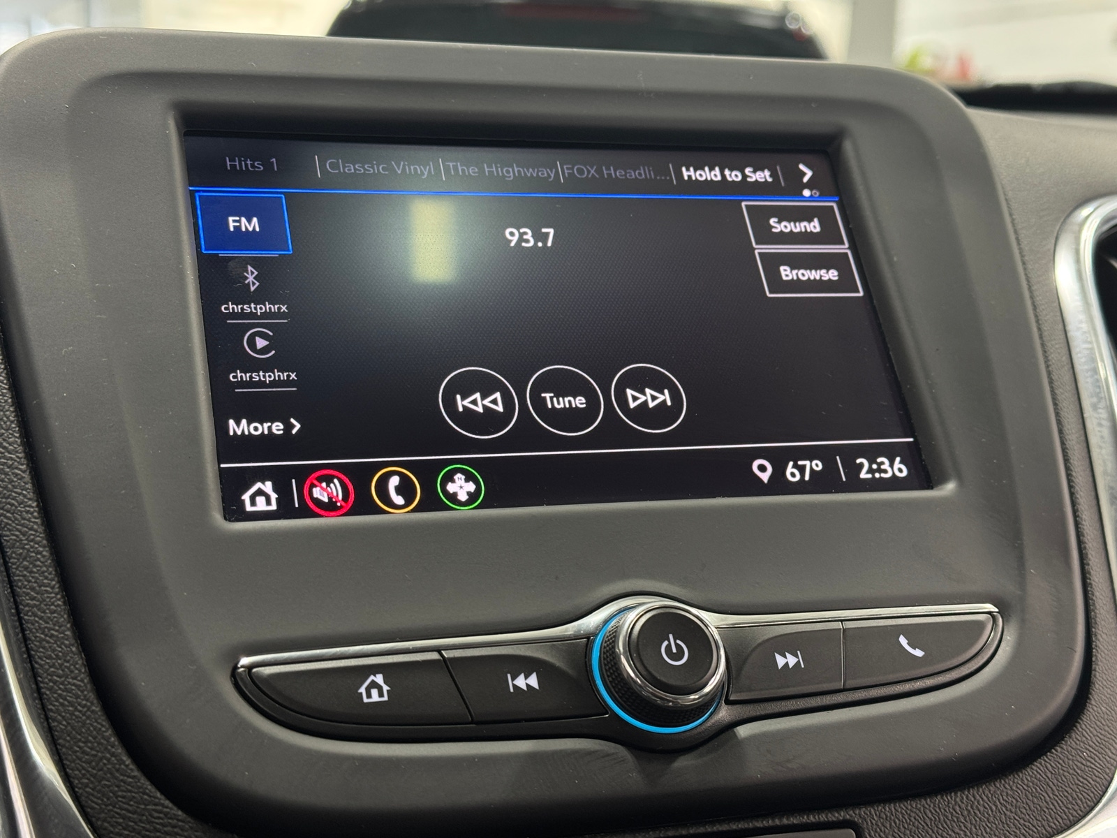 Thumbnail: 2023 Chevrolet Equinox - 4