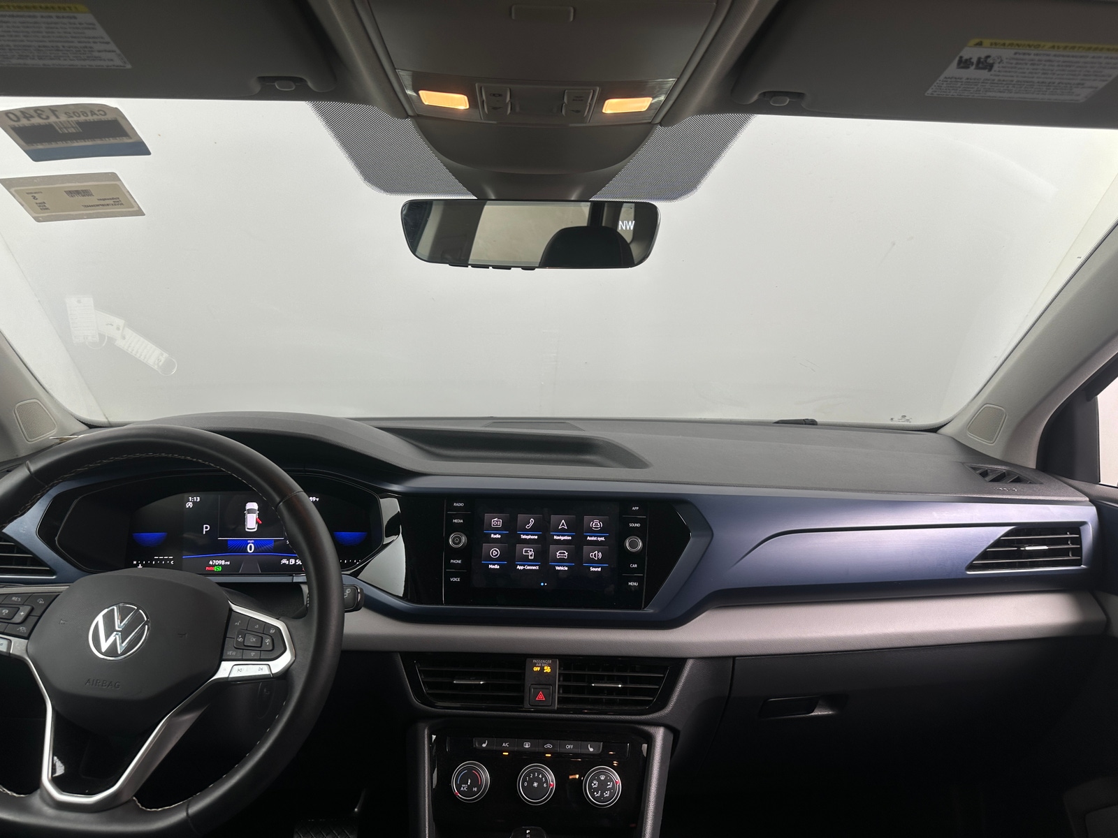 Thumbnail: 2023 Volkswagen Taos - 3