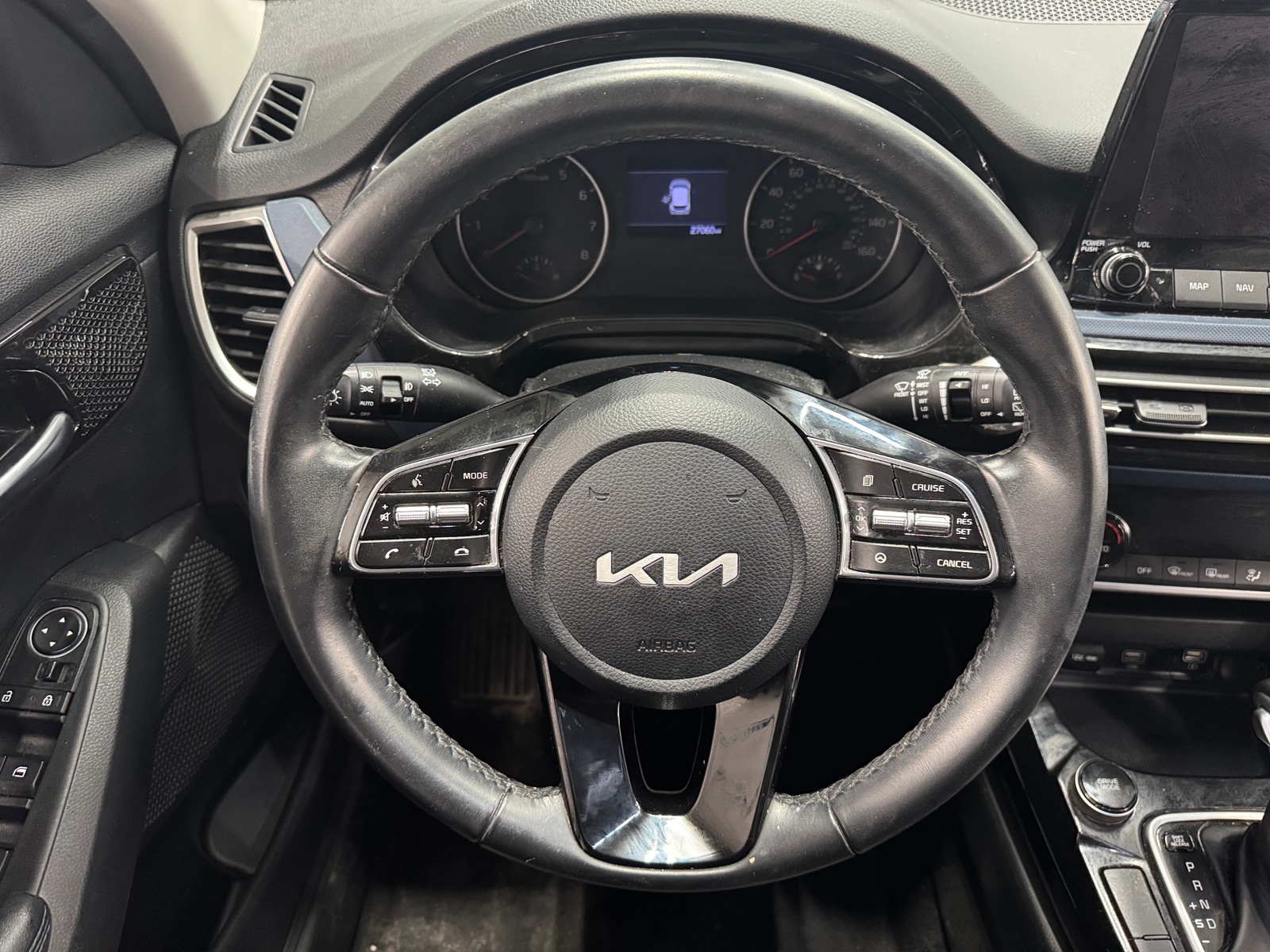 Thumbnail: 2023 Kia Seltos - 5