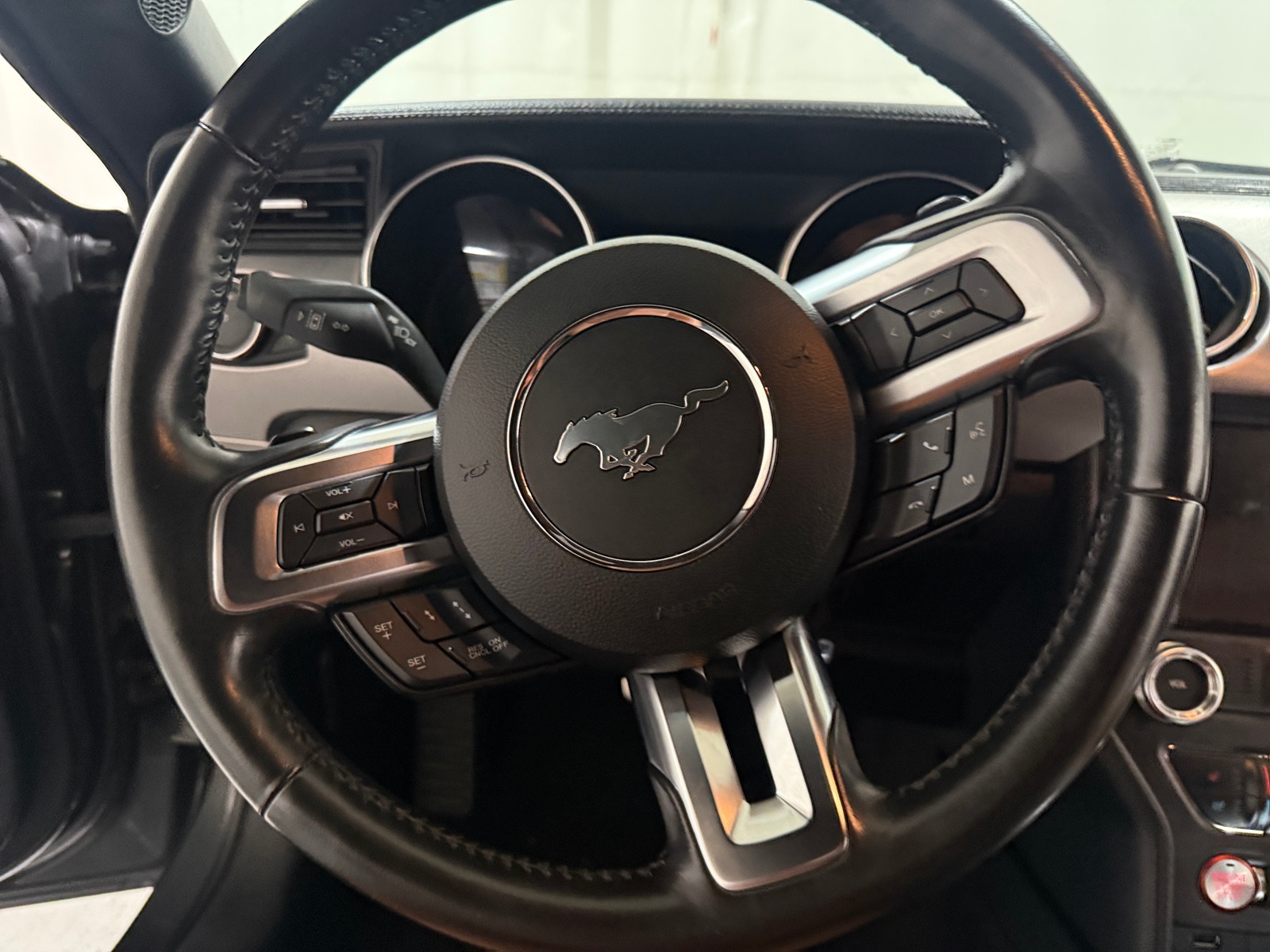 Thumbnail: 2019 Ford Mustang - 4