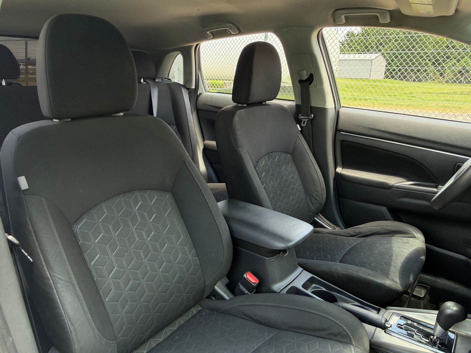 Thumbnail: 2020 Mitsubishi Outlander Sport - 2