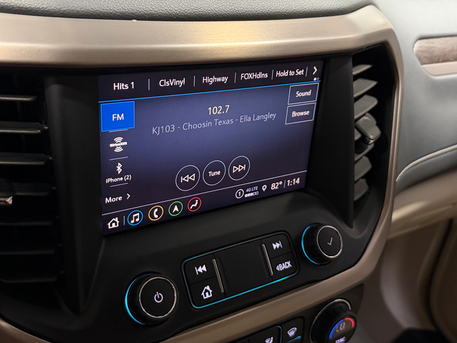 Thumbnail: 2022 GMC Acadia - 3