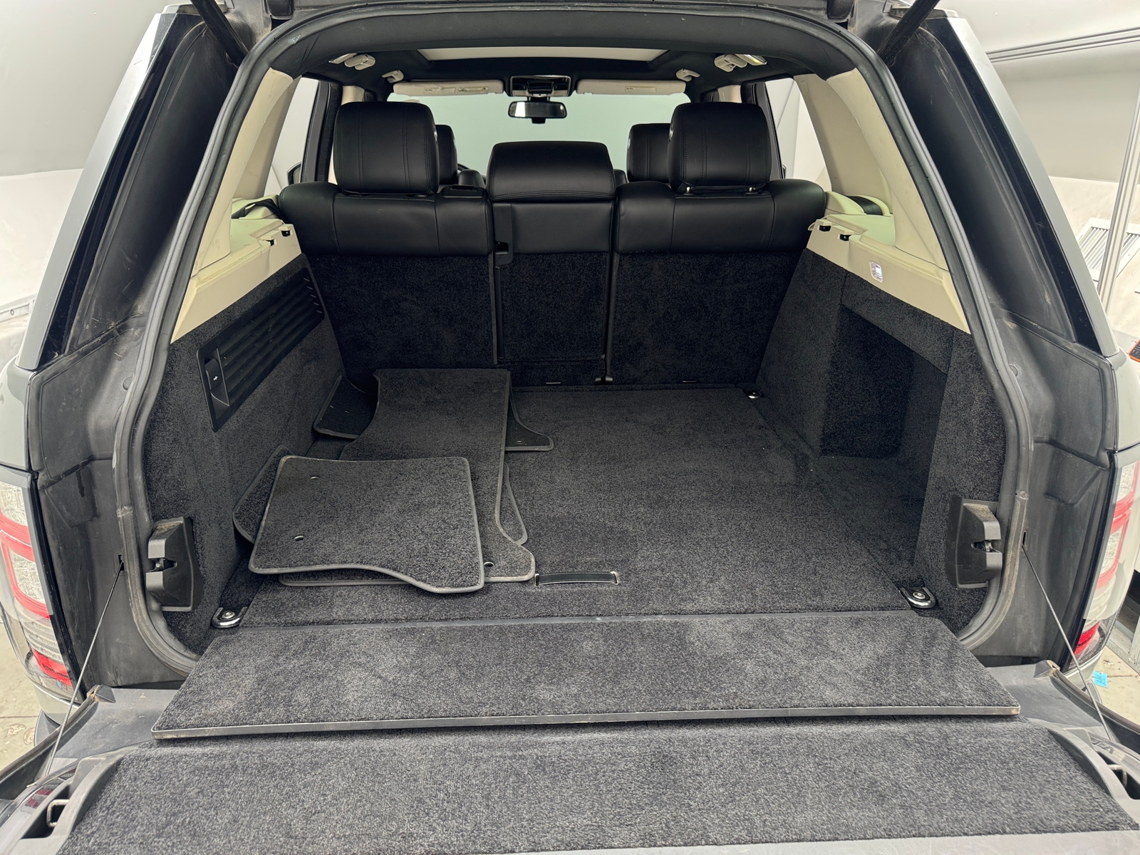 Thumbnail: 2014 Land Rover Range Rover - 6