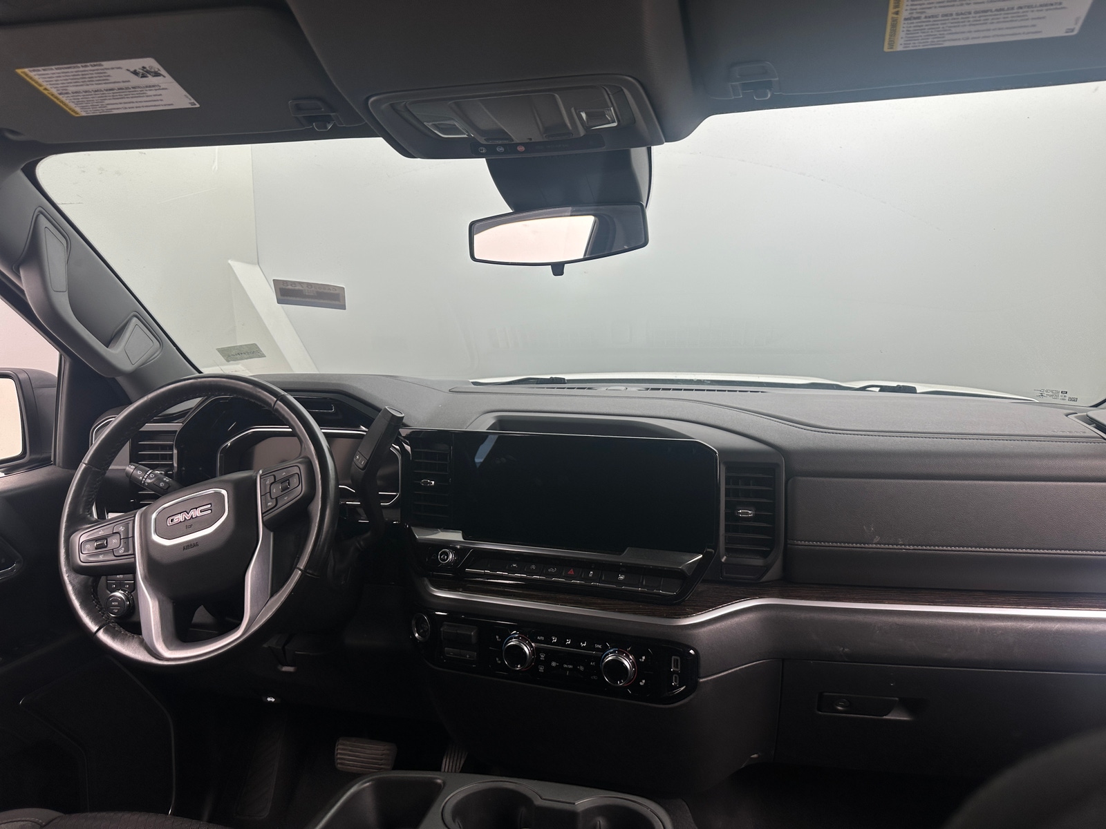 Thumbnail: 2022 GMC Sierra 1500 - 3