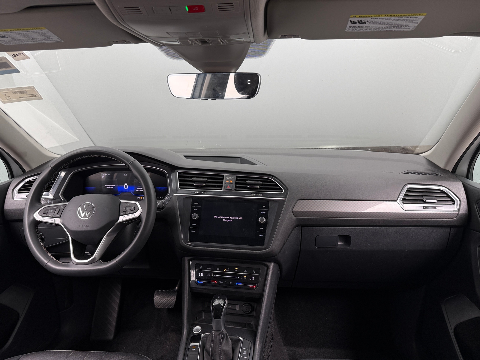 Thumbnail: 2023 Volkswagen Tiguan - 2