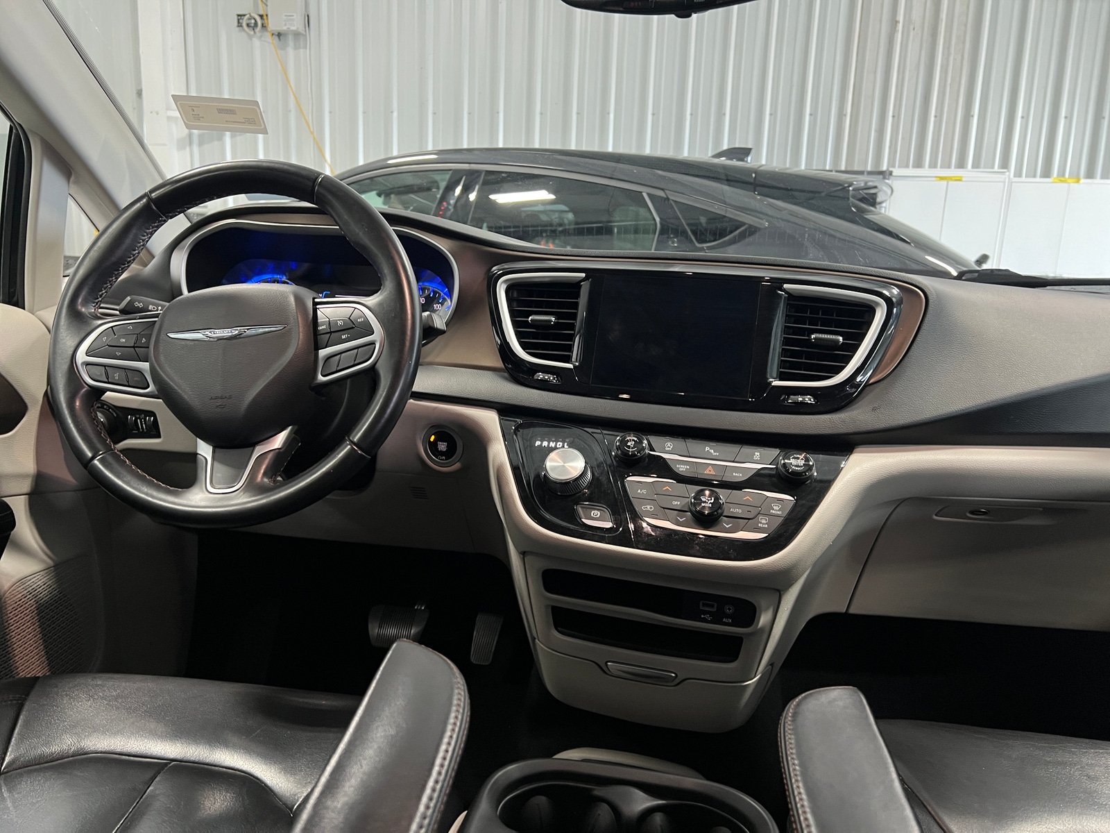 Thumbnail: 2017 Chrysler Pacifica - 2