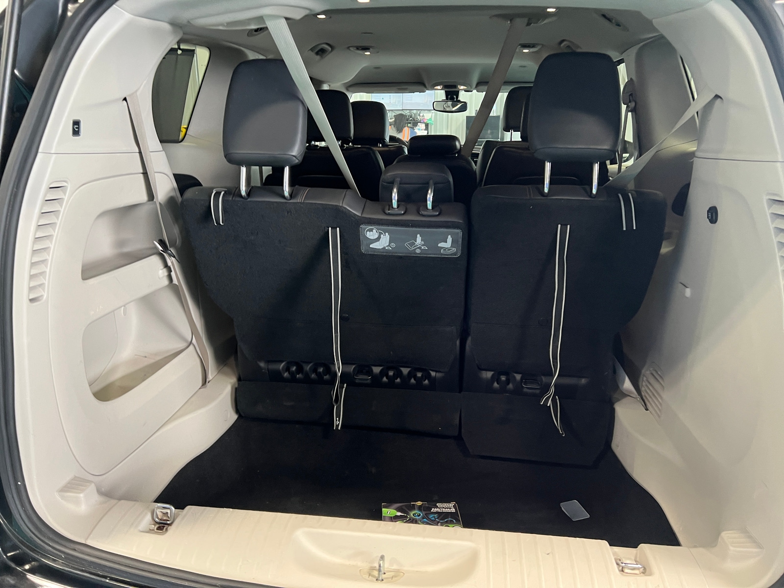 Thumbnail: 2017 Chrysler Pacifica - 6