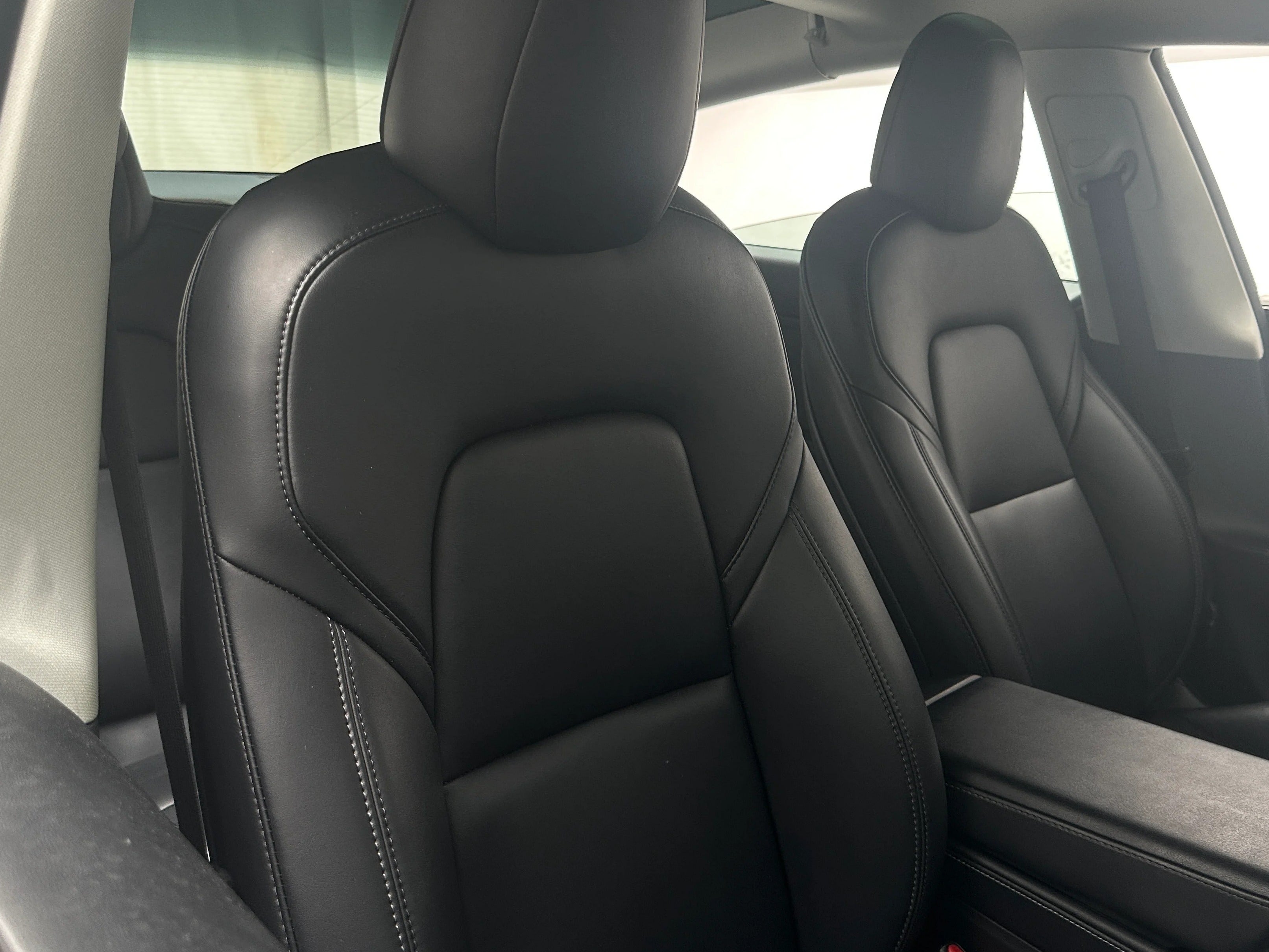 Used 2022 Tesla Model 3 Long Range with VIN 5YJ3E1EB0NF263239 for sale in Oak Creek, WI