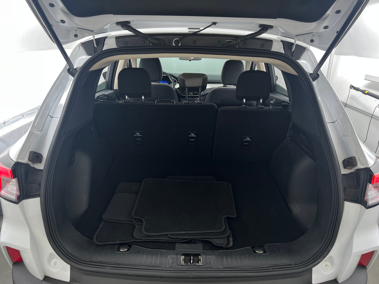 Thumbnail: 2020 Ford Escape - 7
