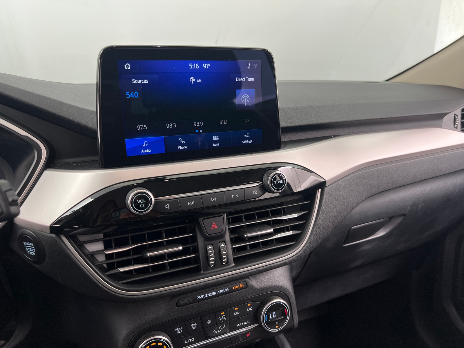 Thumbnail: 2020 Ford Escape - 4