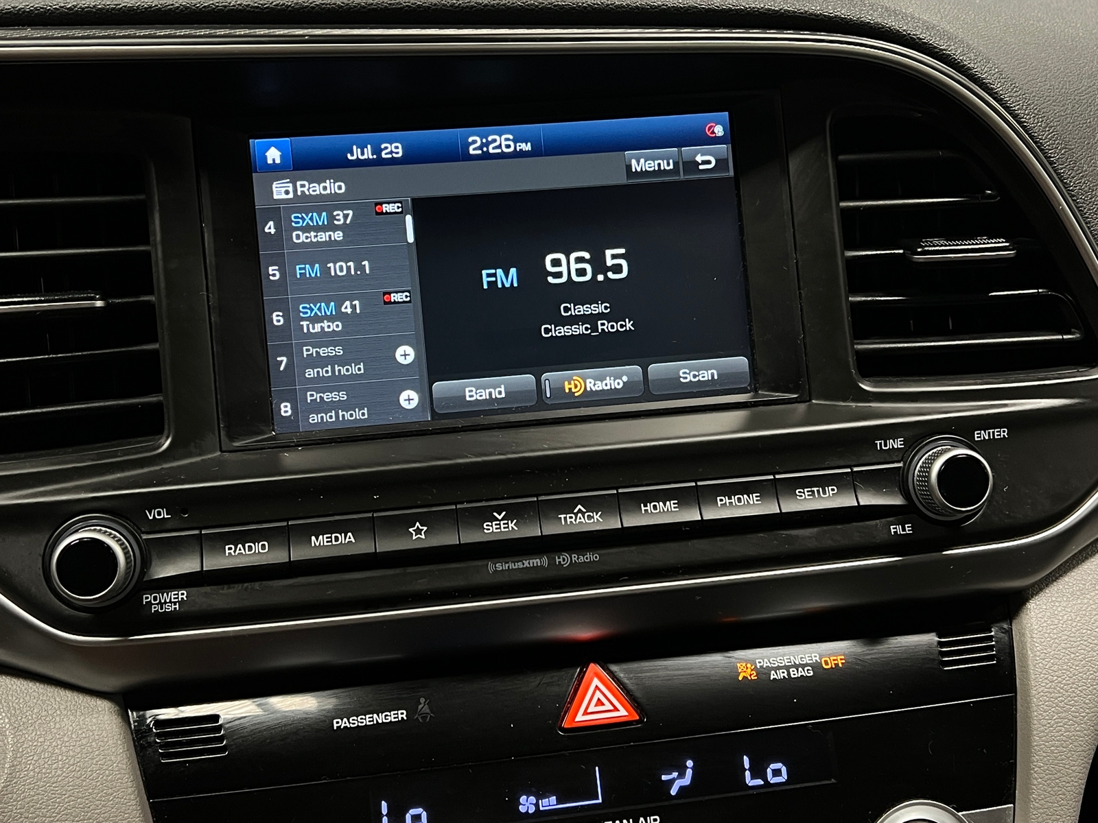 Thumbnail: 2020 Hyundai Elantra - 4