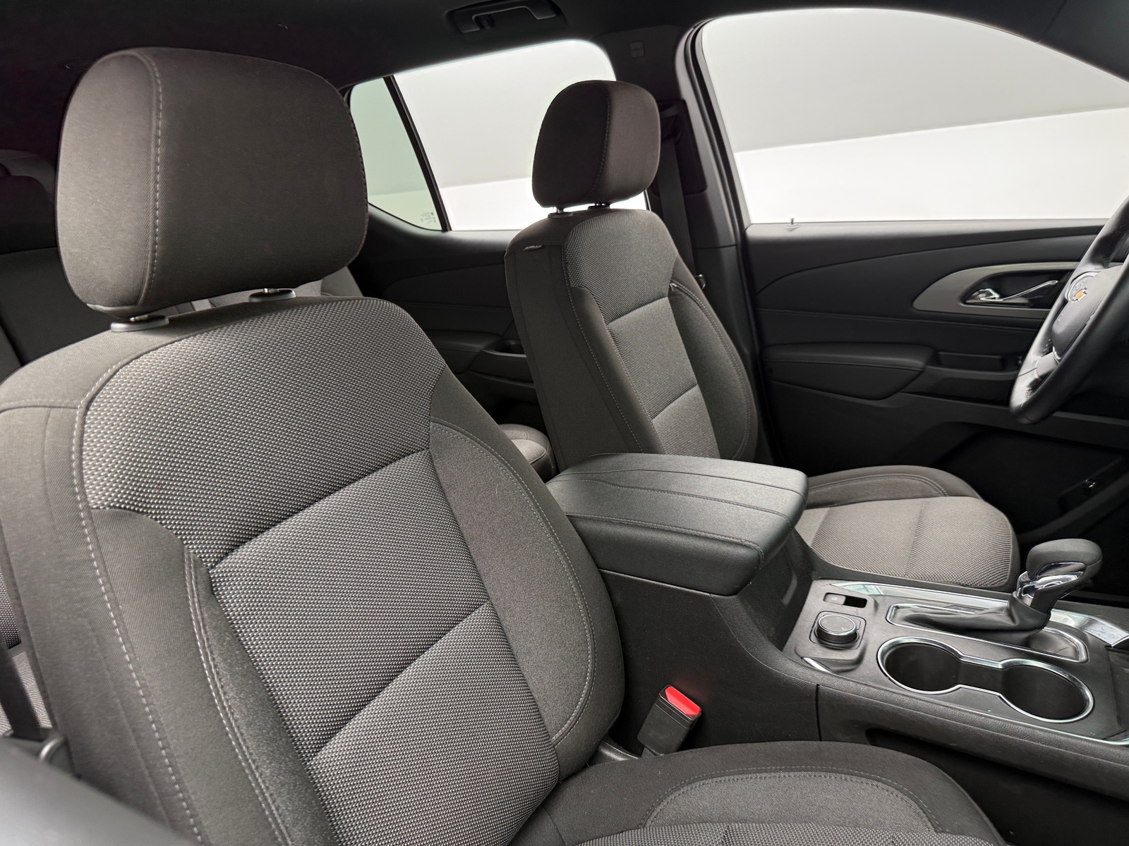 Thumbnail: 2023 Chevrolet Traverse - 2