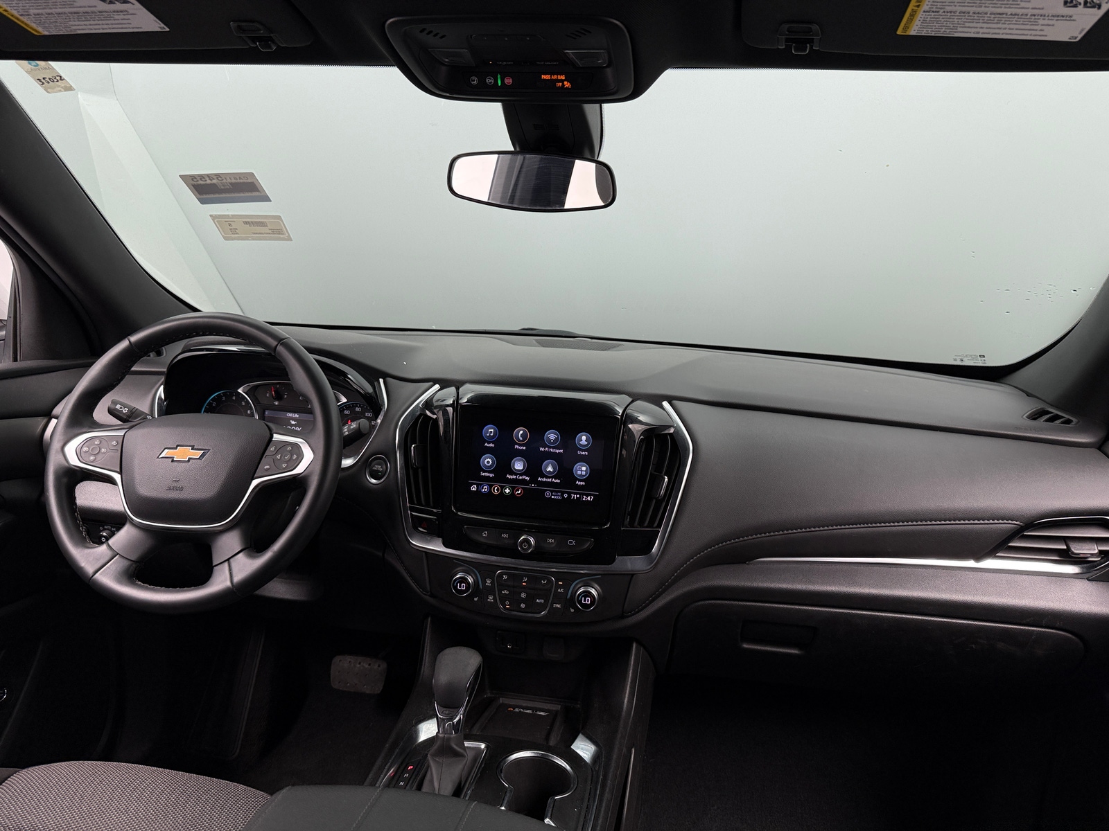 Thumbnail: 2023 Chevrolet Traverse - 3