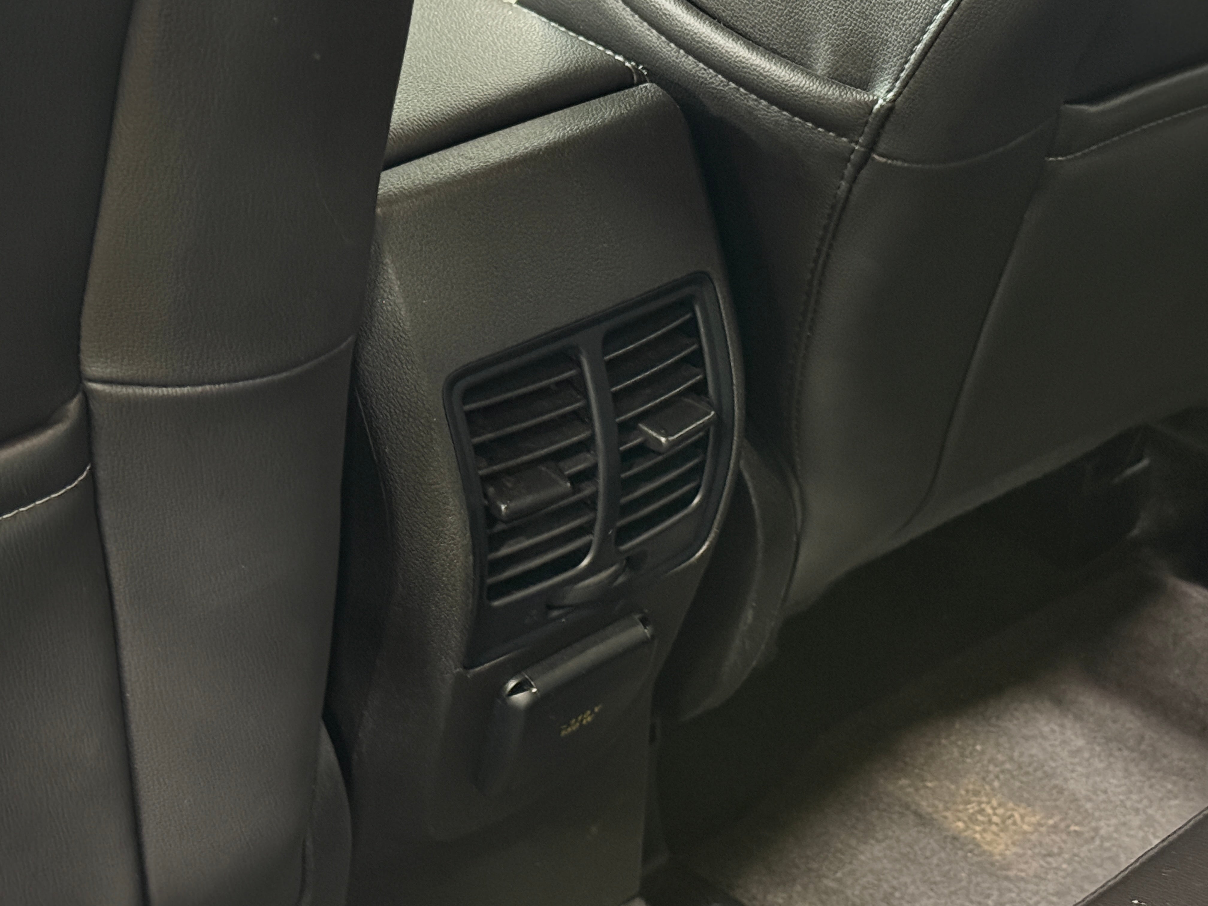2017 Ford Escape SE - Photo 9