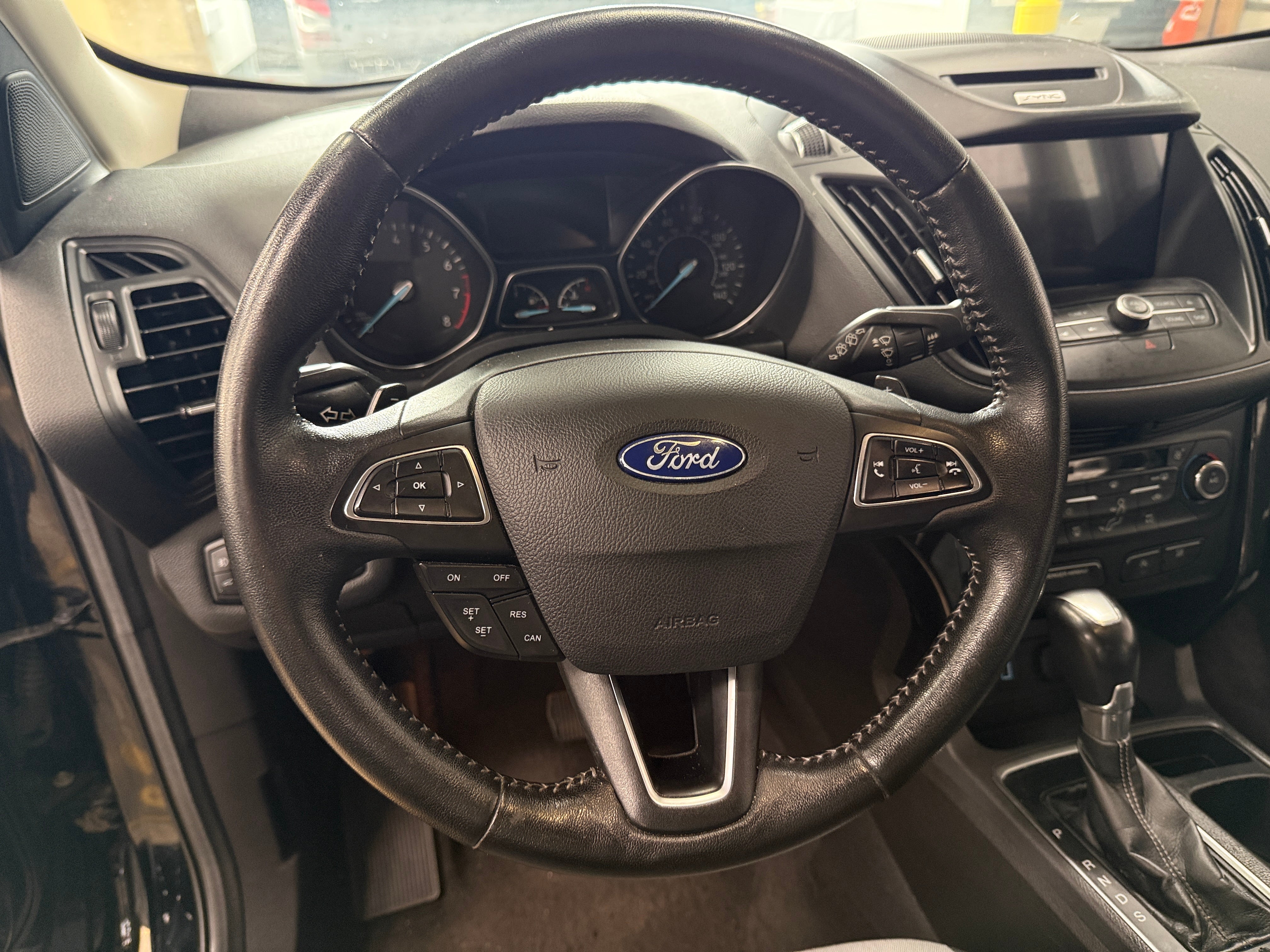 2017 Ford Escape SE - Photo 6