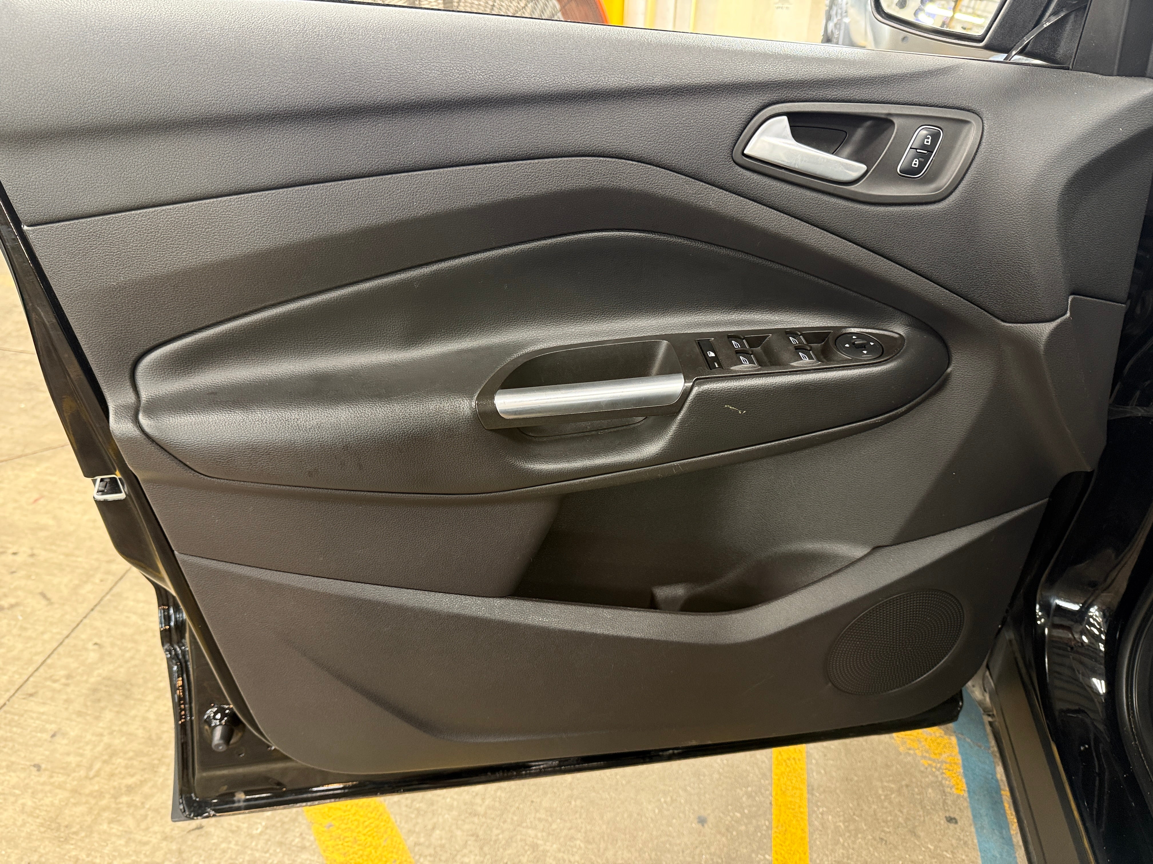 2017 Ford Escape SE - Photo 8