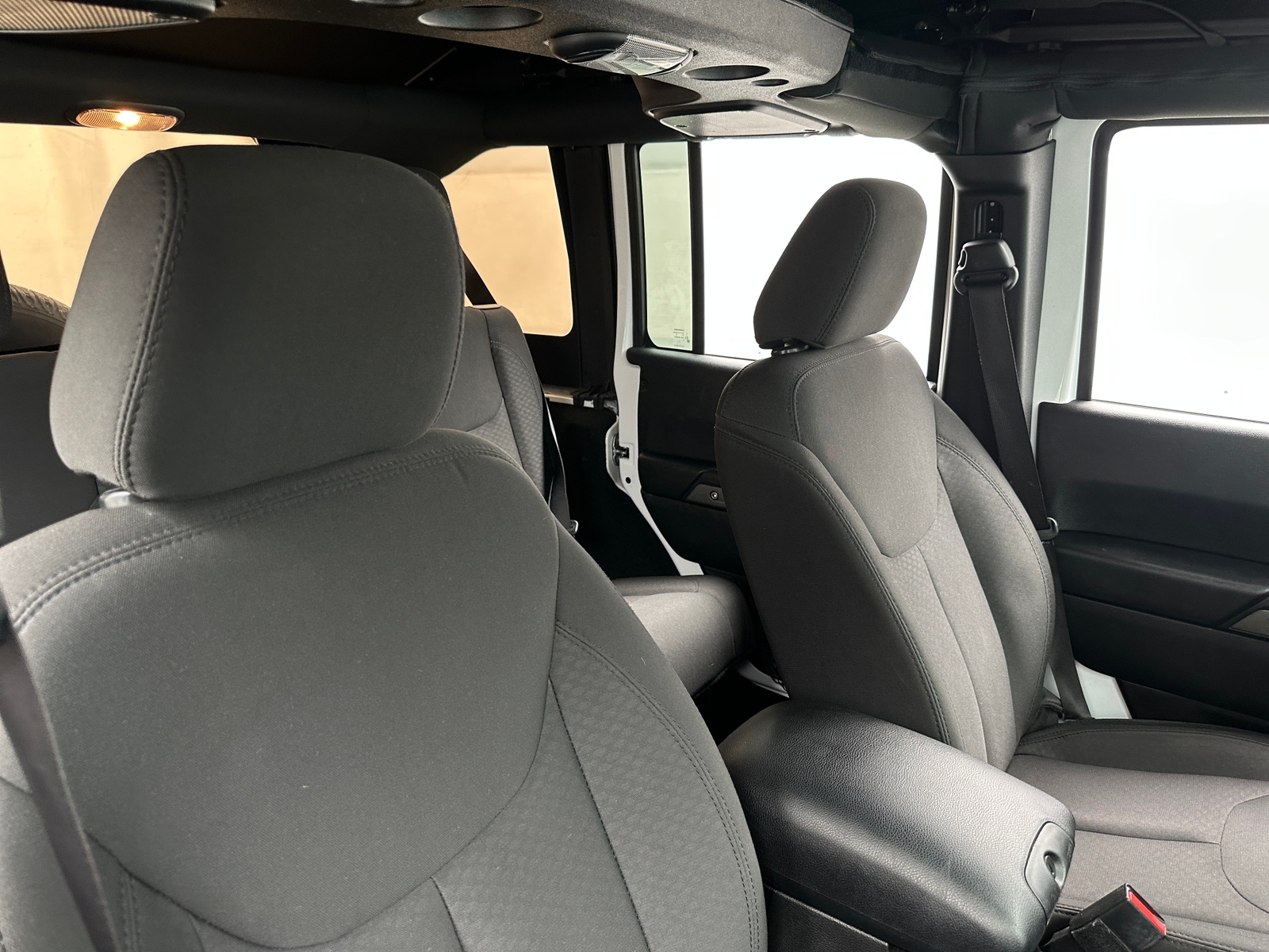 Thumbnail: 2017 Jeep Wrangler - 2