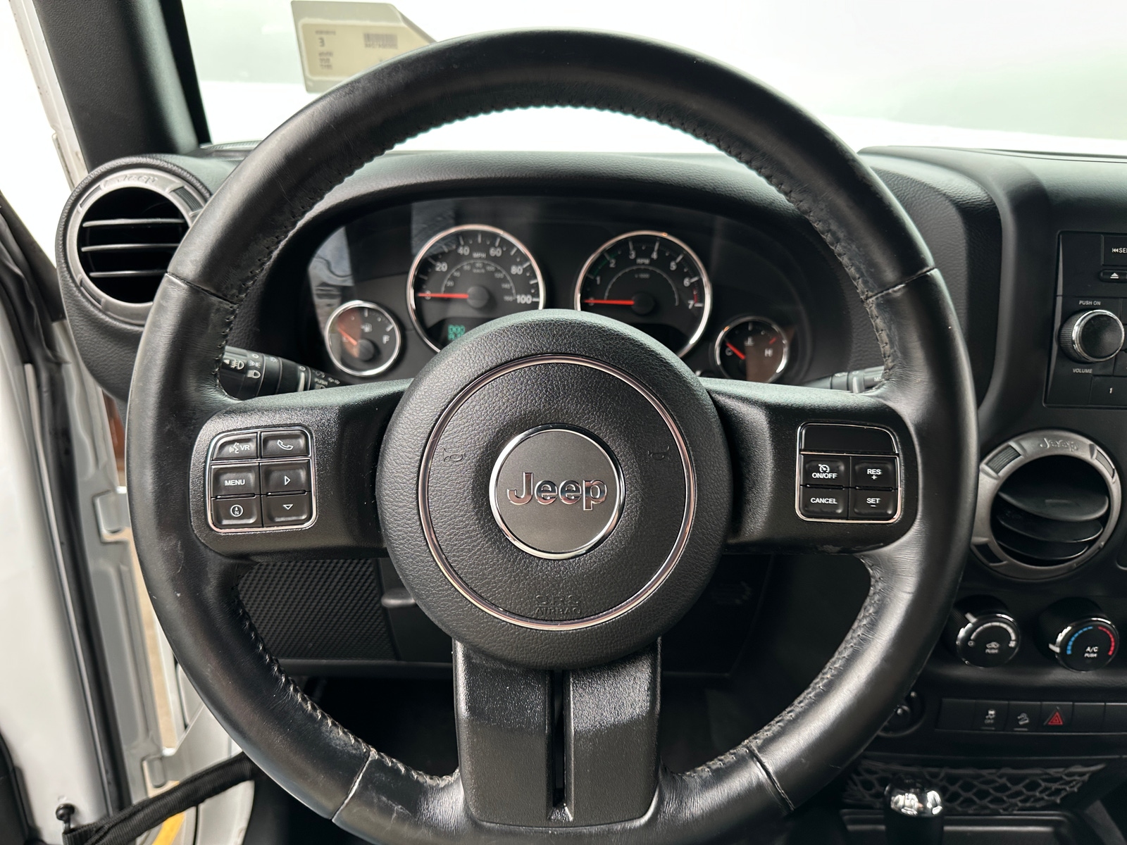 Thumbnail: 2017 Jeep Wrangler - 5