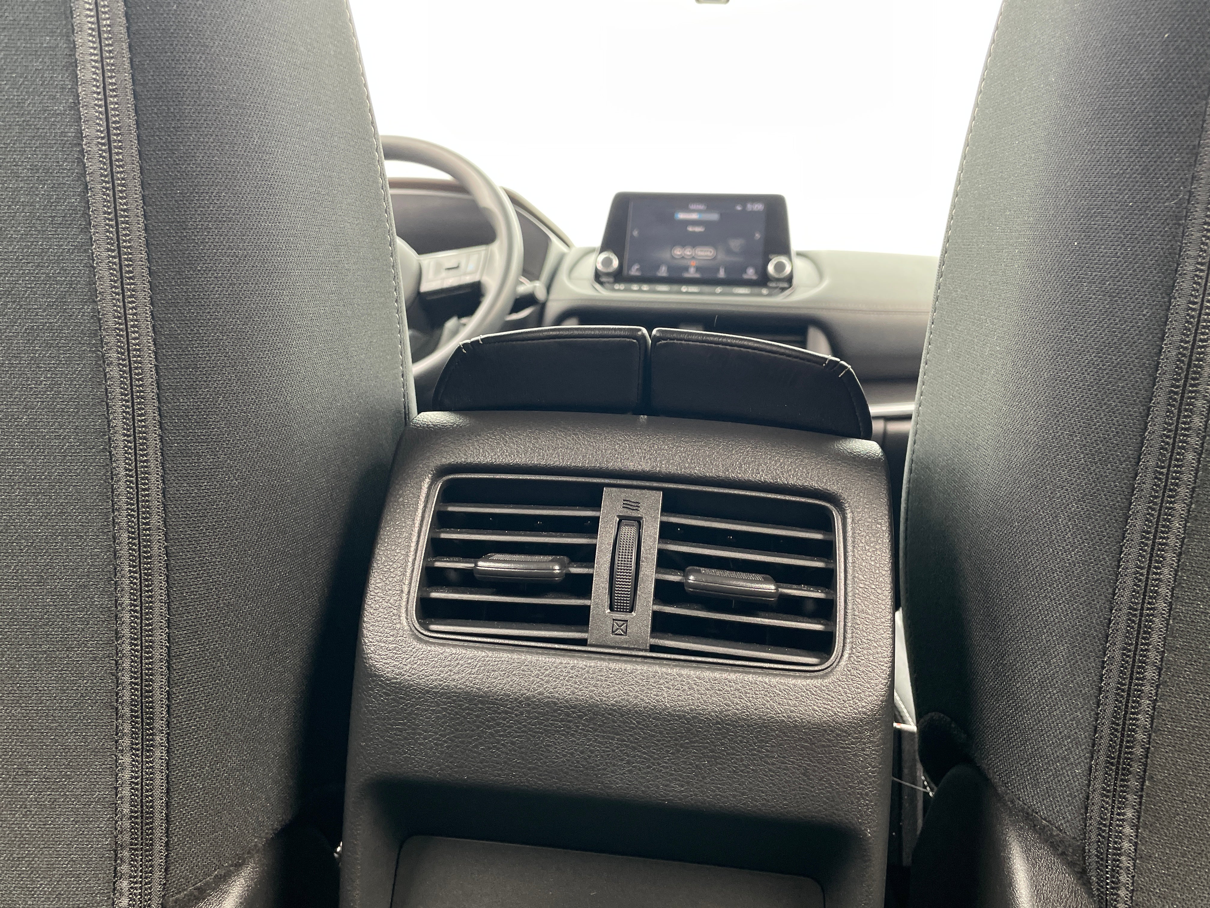 2023 Nissan Rogue SV - Photo 11