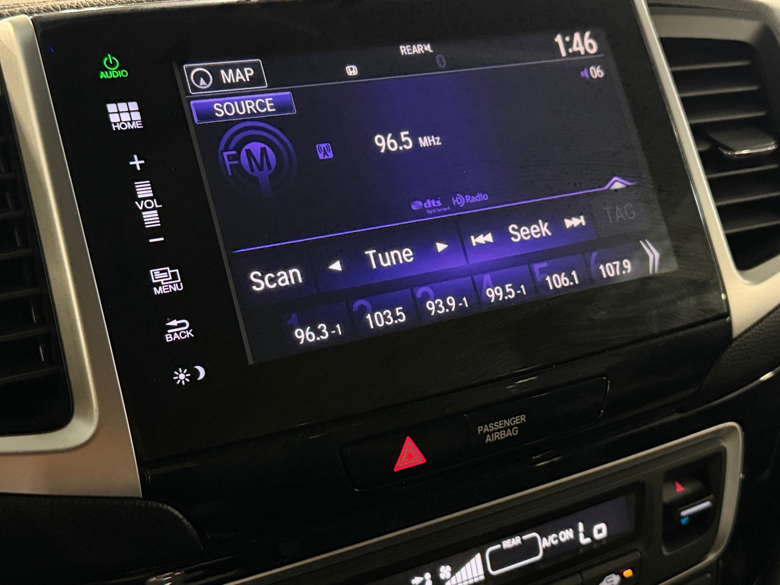 Thumbnail: 2016 Honda Pilot - 3