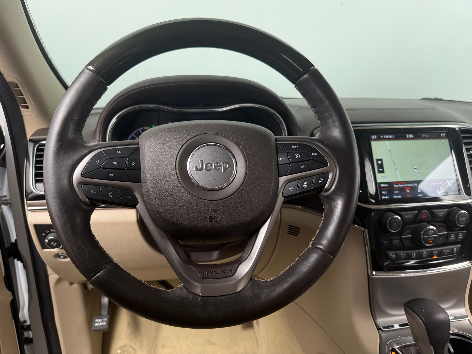 Thumbnail: 2021 Jeep Grand Cherokee - 4
