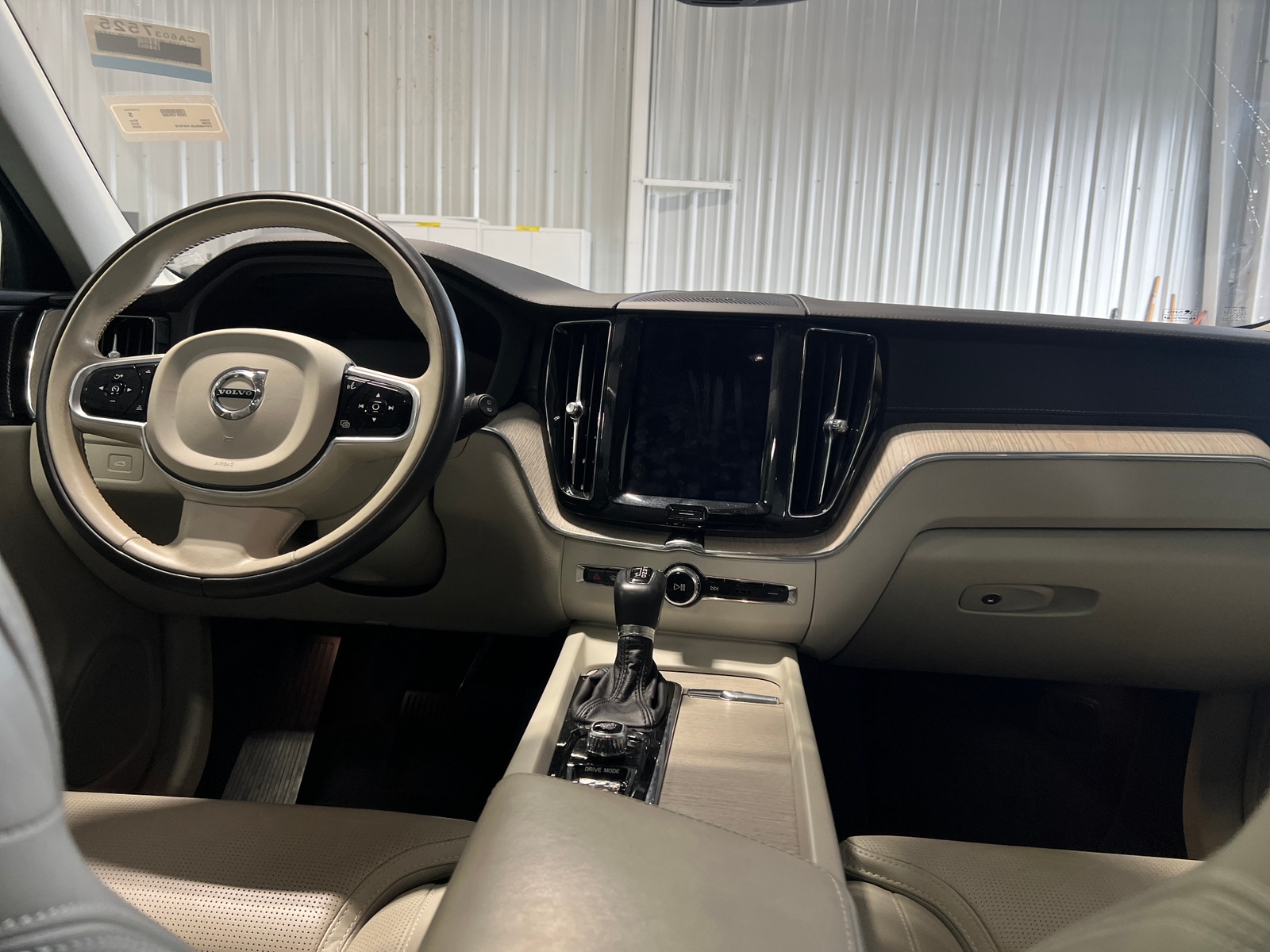 Thumbnail: 2020 Volvo XC60 - 2