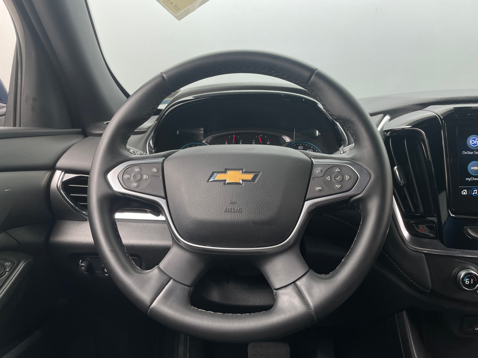 Thumbnail: 2023 Chevrolet Traverse - 5