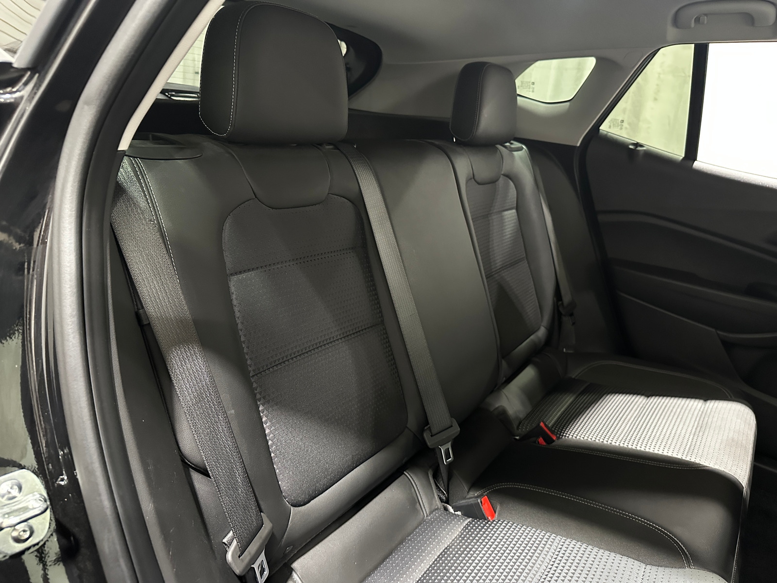 Thumbnail: 2025 Chevrolet Trax - 5