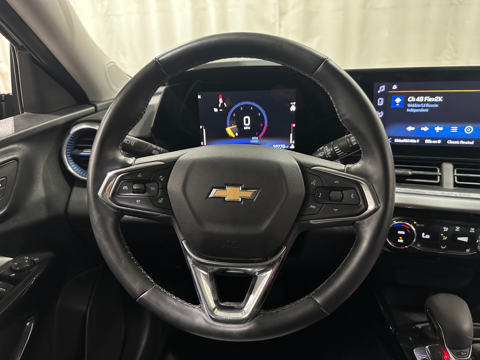 Thumbnail: 2025 Chevrolet Trax - 4