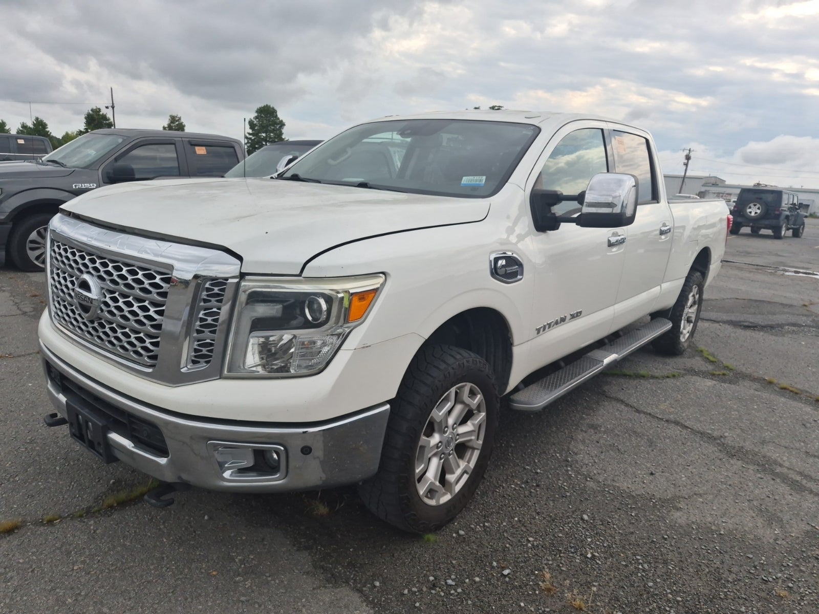 2016 Nissan Titan XD 4WD Crew Cab SL Diesel