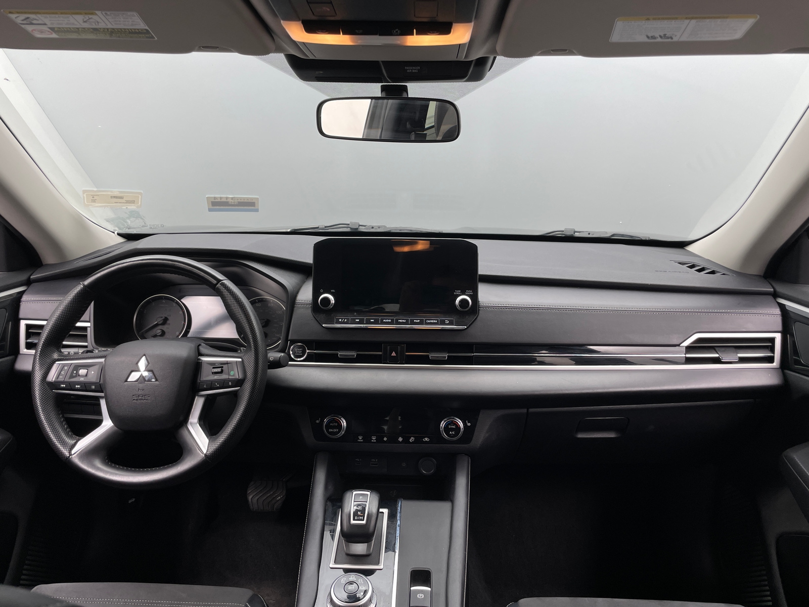 Thumbnail: 2024 Mitsubishi Outlander - 2