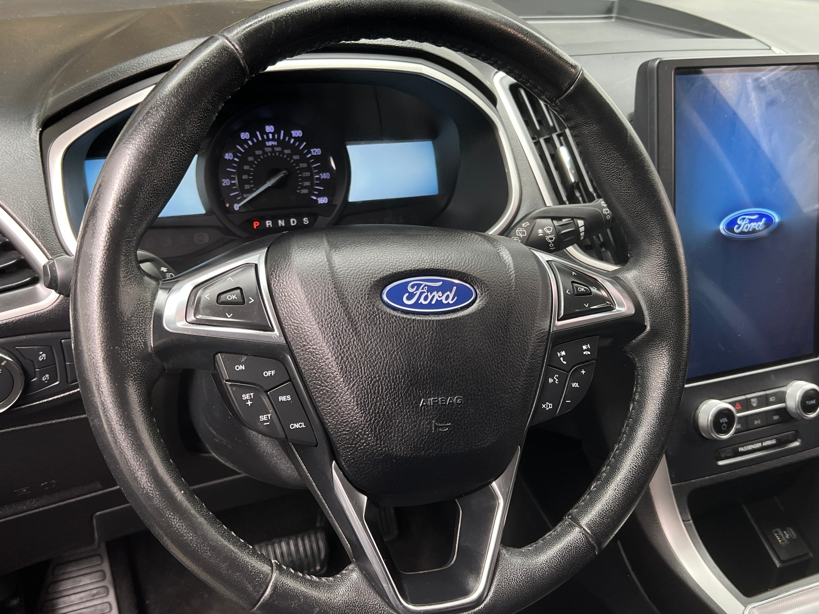Thumbnail: 2021 Ford Edge - 4