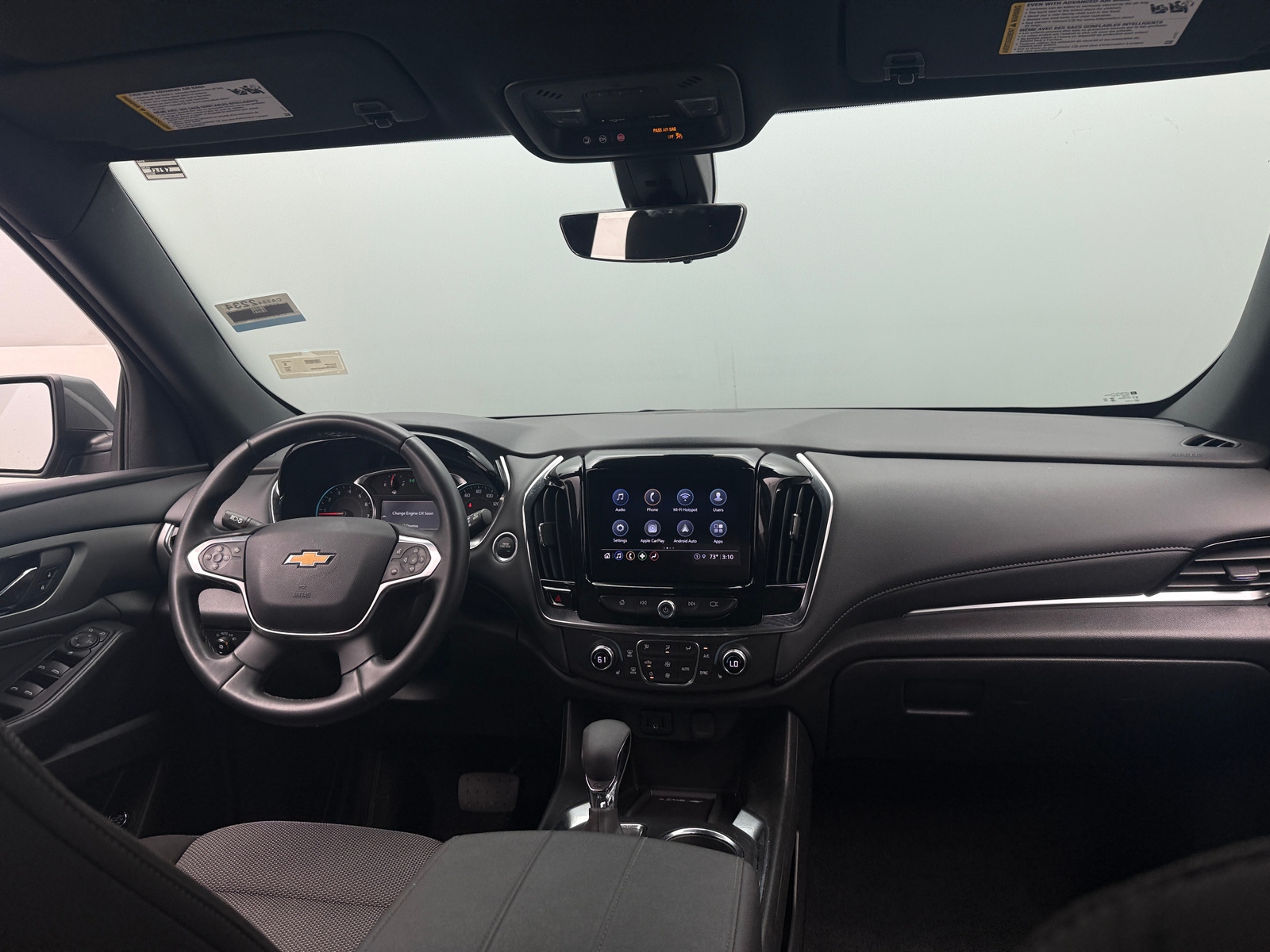 Thumbnail: 2023 Chevrolet Traverse - 3