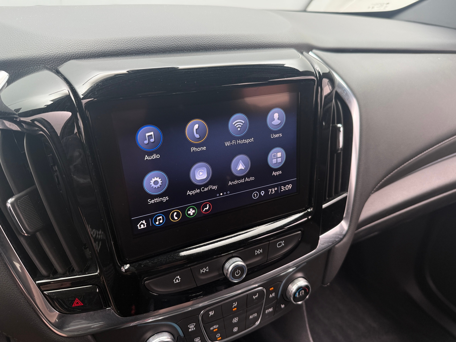 Thumbnail: 2023 Chevrolet Traverse - 4