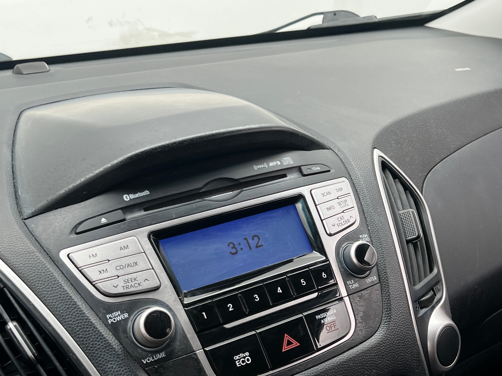 Thumbnail: 2013 Hyundai Tucson - 3