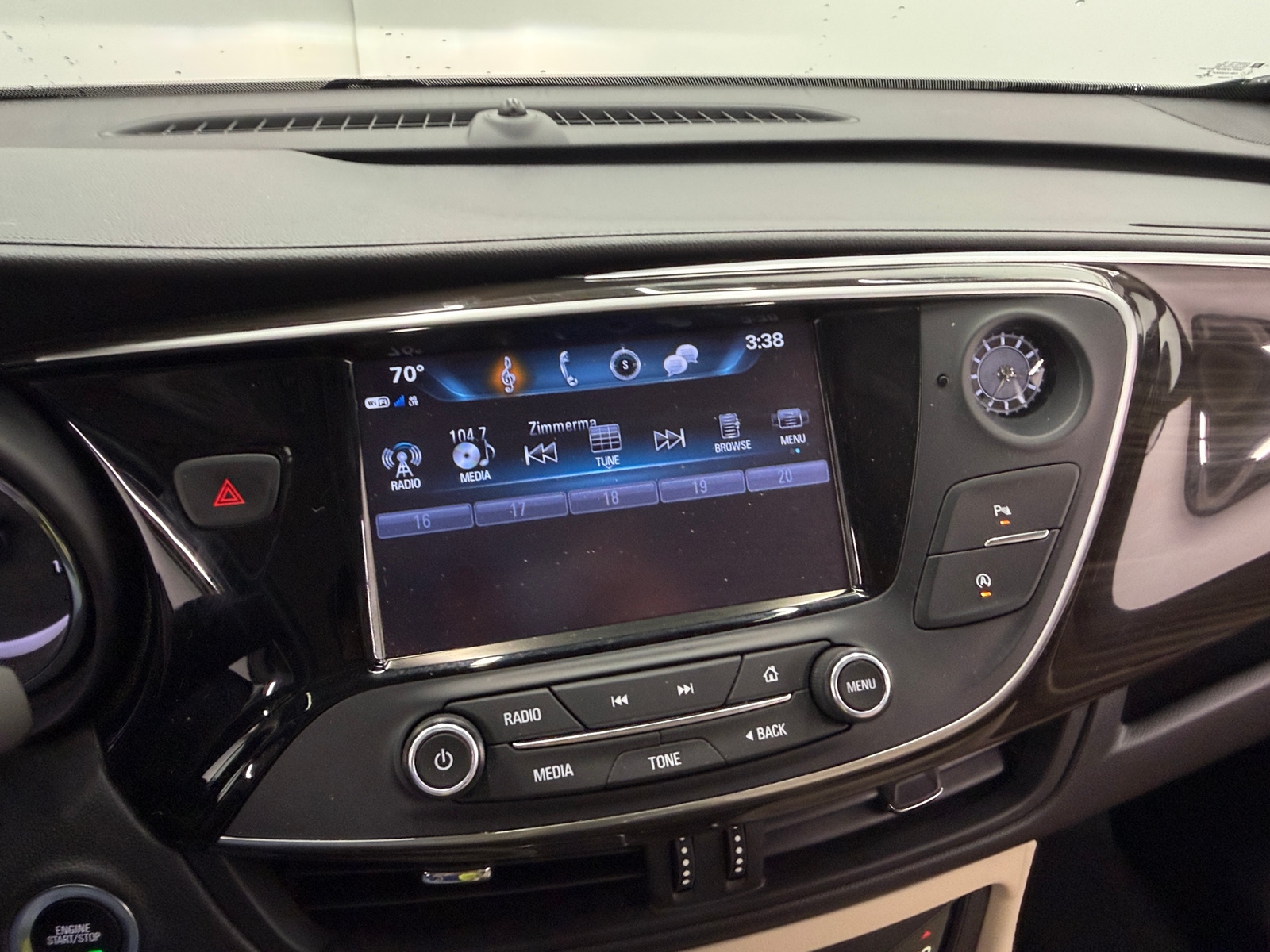 Thumbnail: 2020 Buick Envision - 3
