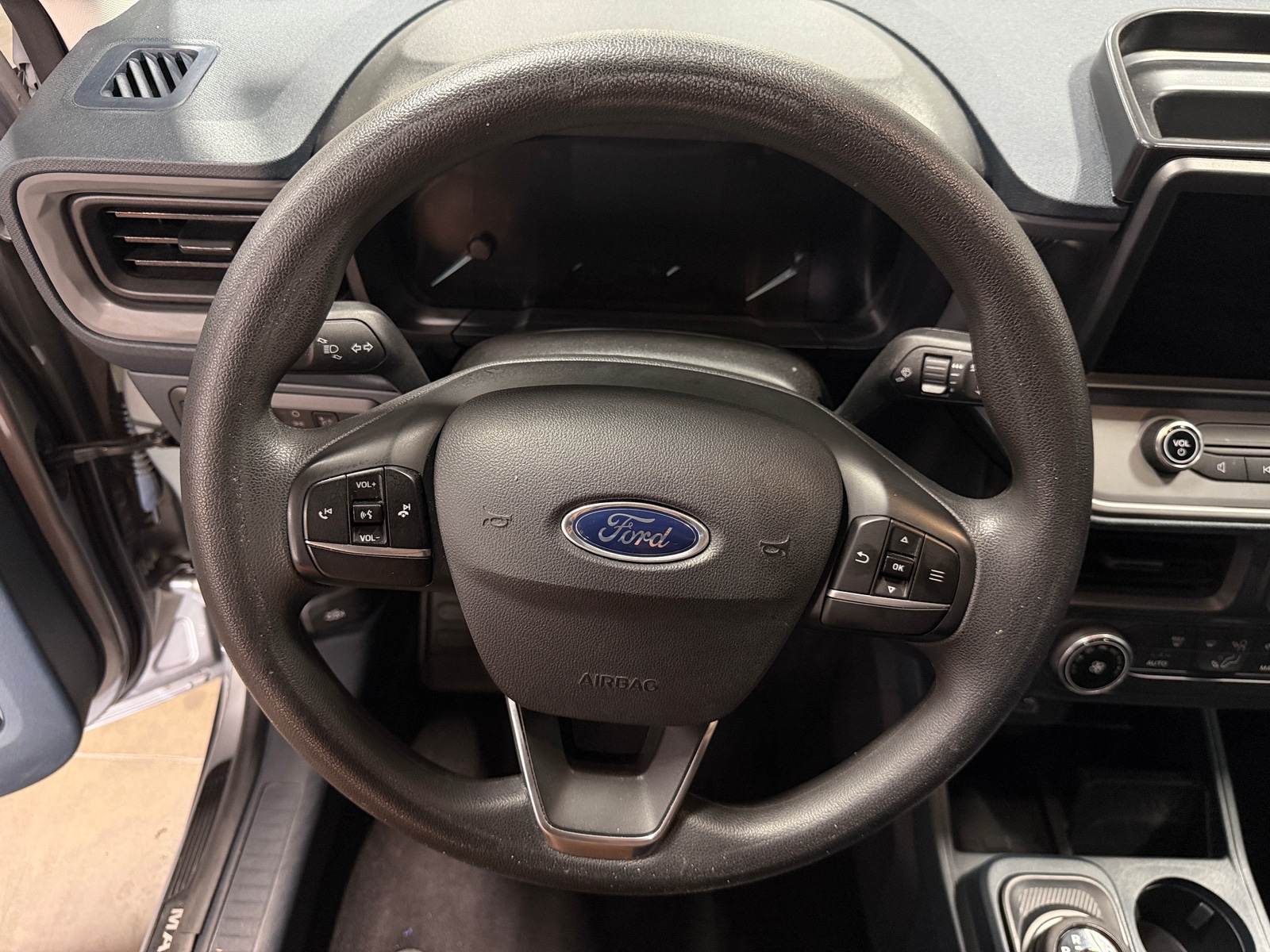 Thumbnail: 2022 Ford Maverick - 5