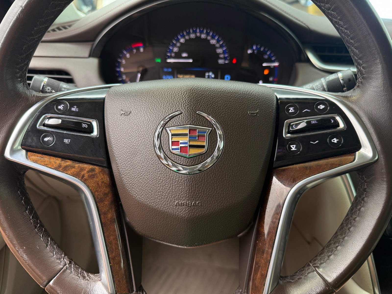 Thumbnail: 2014 Cadillac XTS - 4