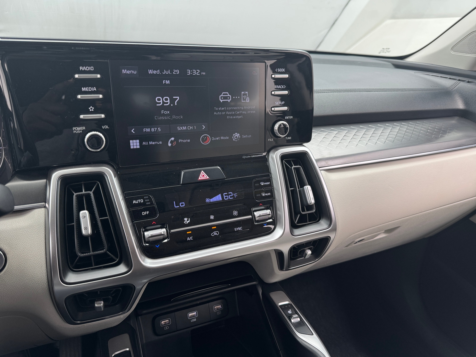 Thumbnail: 2021 Kia Sorento - 3