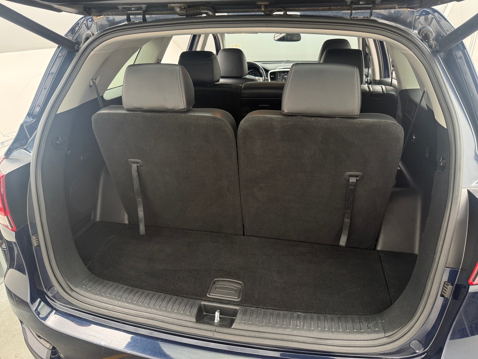 Thumbnail: 2019 Kia Sorento - 6