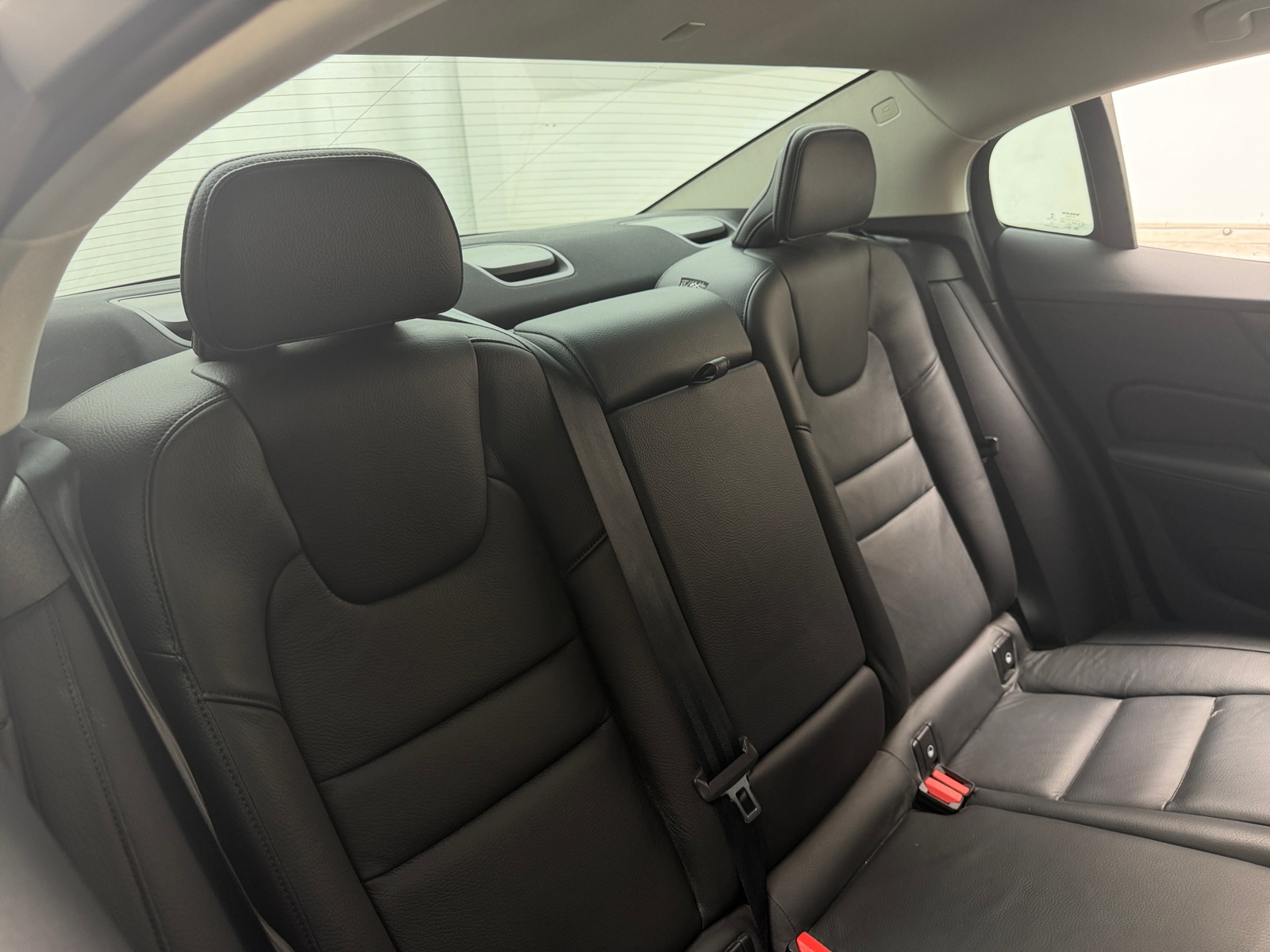 Thumbnail: 2023 Volvo S60 - 5
