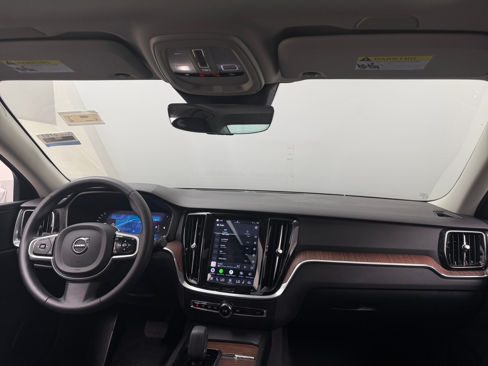 Thumbnail: 2023 Volvo S60 - 2