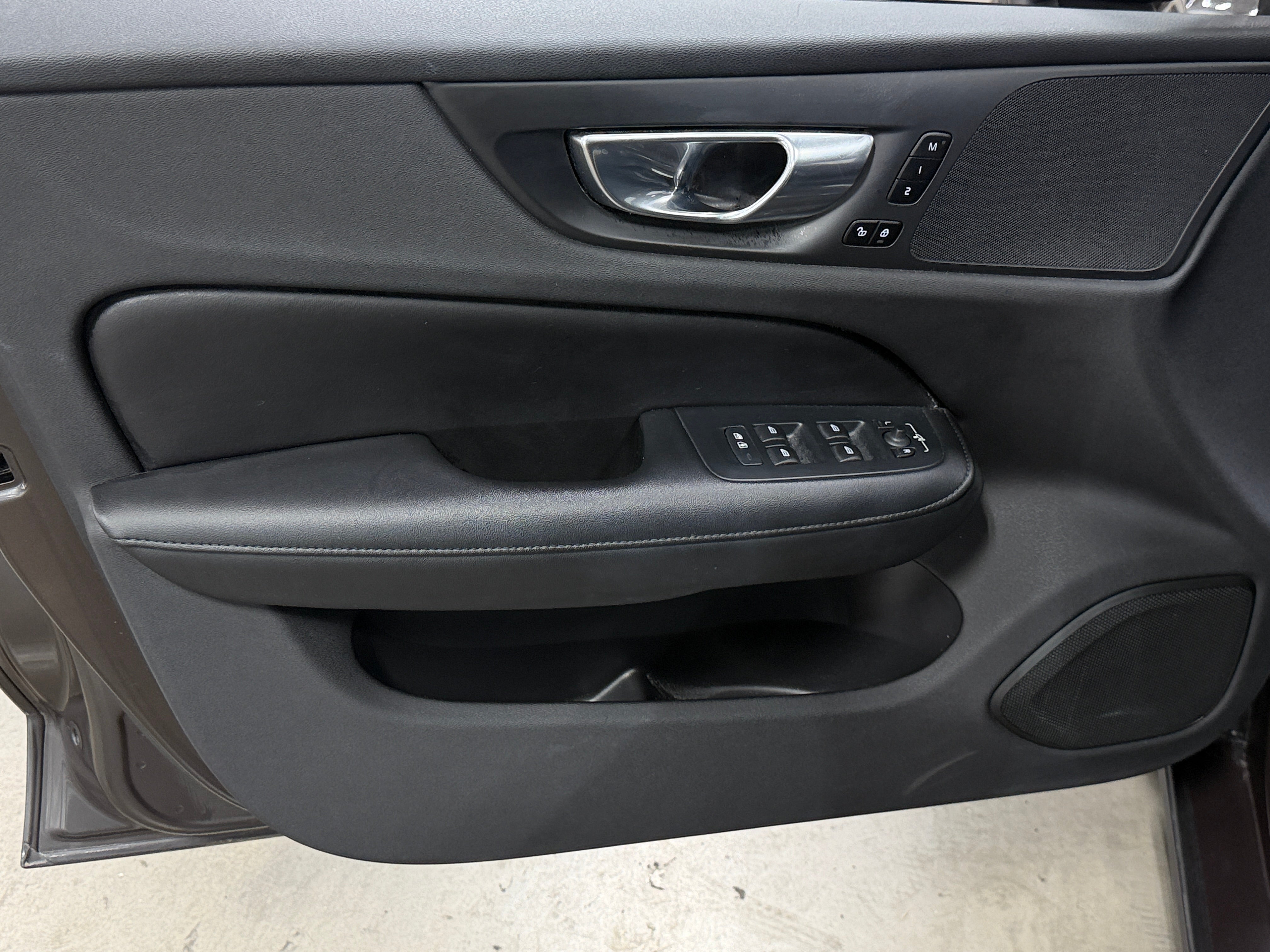 7JRL12TL2PG225017