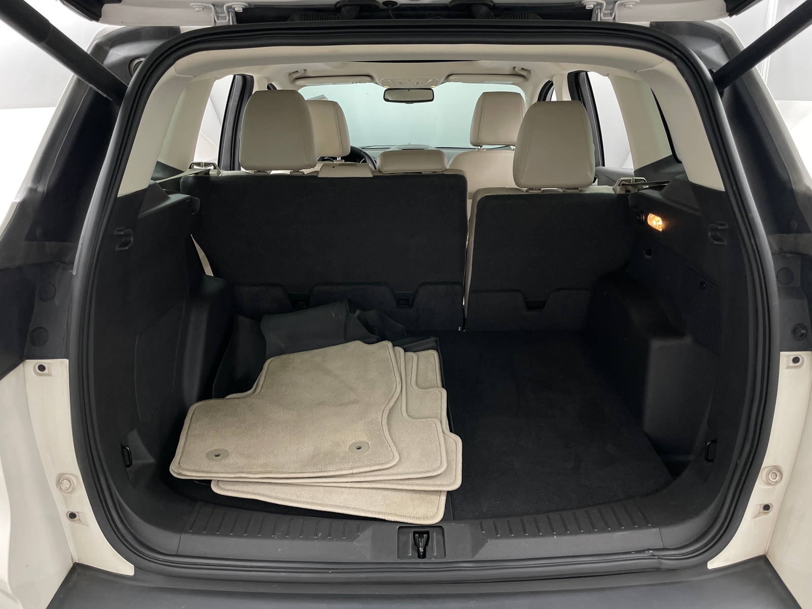 Thumbnail: 2016 Ford Escape - 6