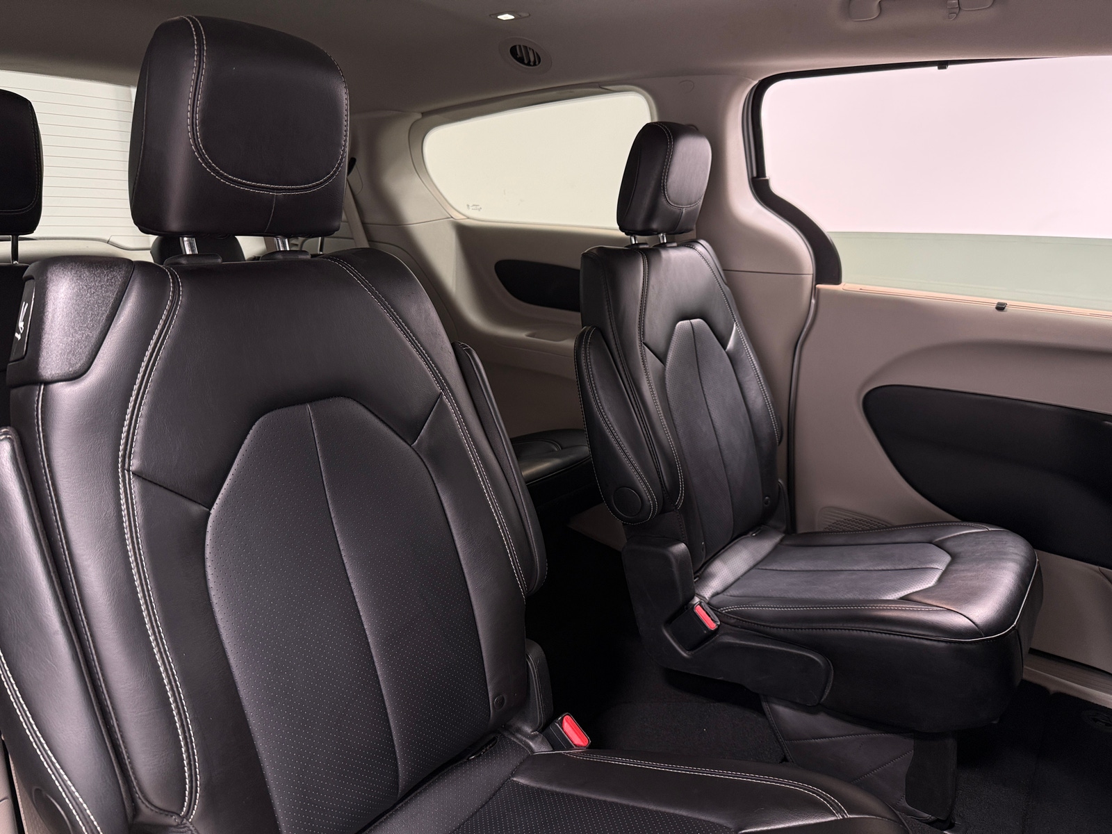Thumbnail: 2024 Chrysler Pacifica - 5